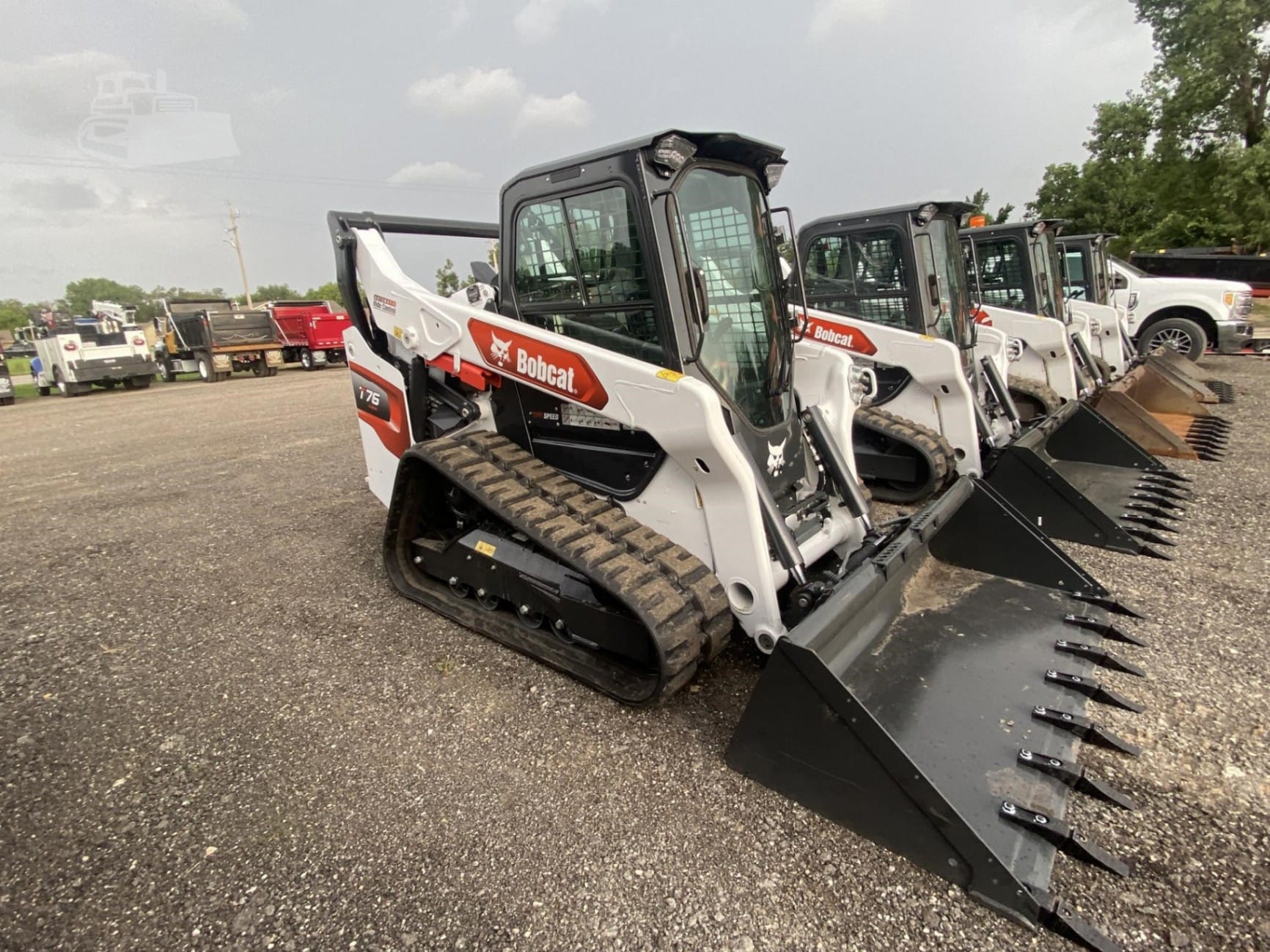 2023 Bobcat T76 Track Loaders for sale in Wamego, KS - listing photo 2 of 8