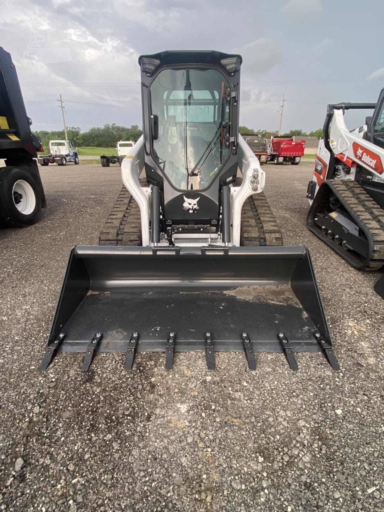2023 Bobcat T76 Track Loaders for sale in Wamego, KS - listing photo 3 of 8