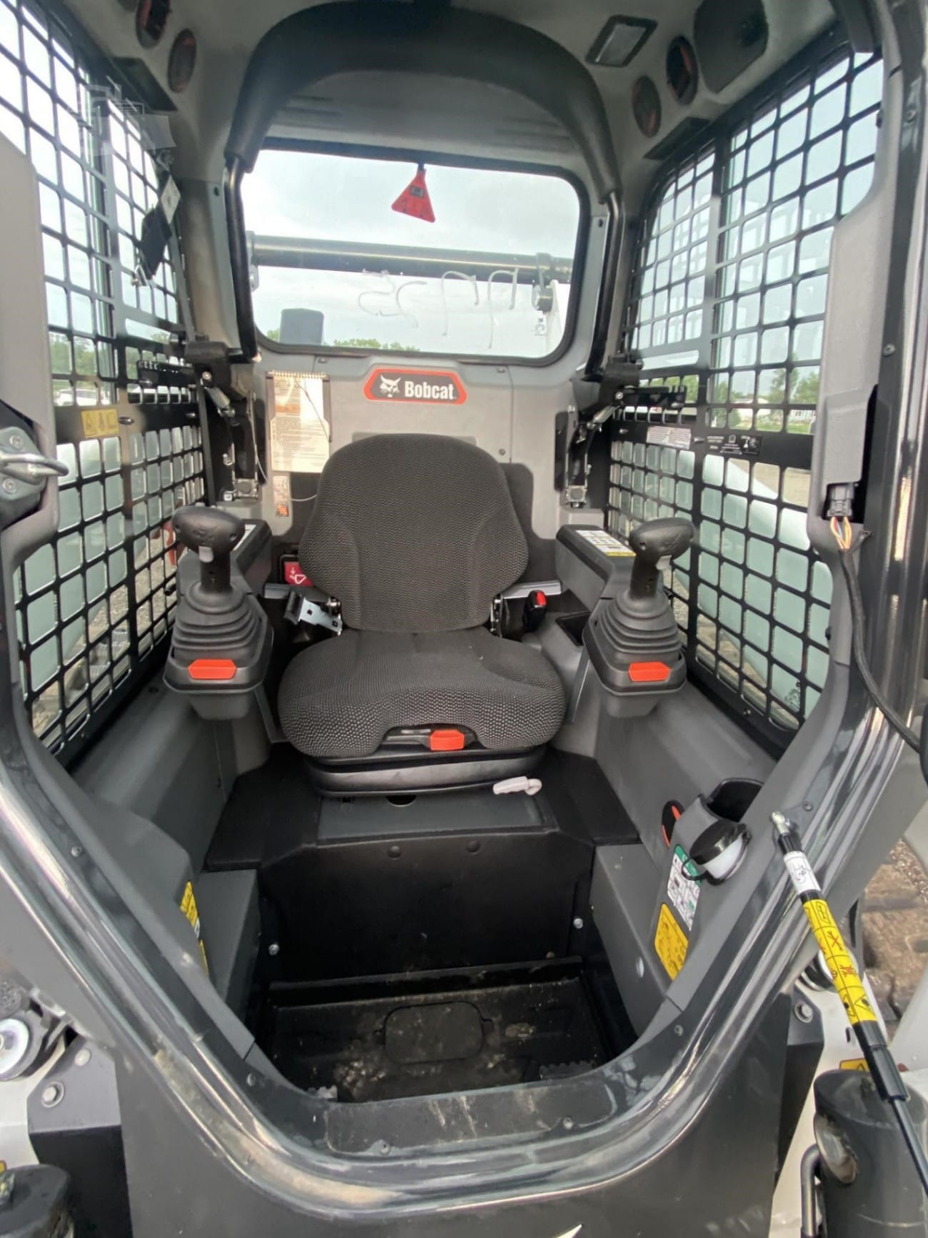 2023 Bobcat T76 Track Loaders for sale in Wamego, KS - listing photo 8 of 8
