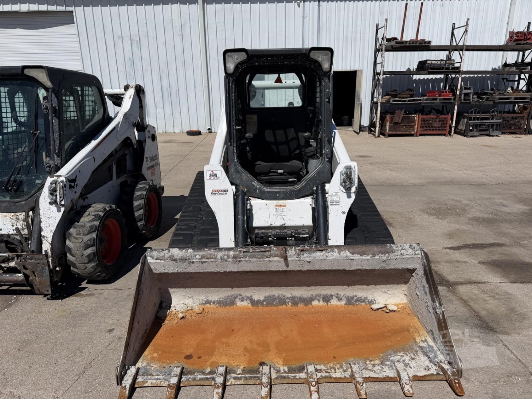 2023 Bobcat T770 Track Loaders for sale in York, NE - listing photo 2 of 8