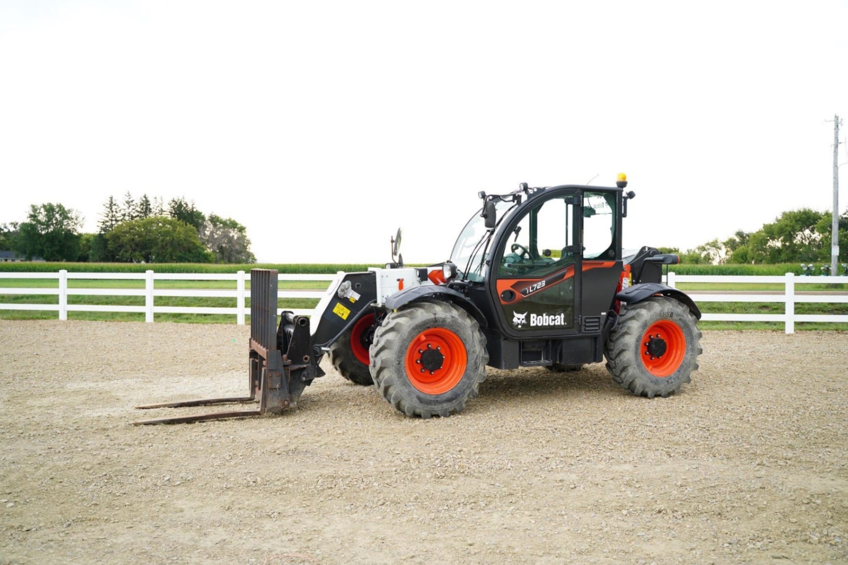 2023 Bobcat TL723 Telehandlers Forklifts for sale in Riceville, IA - primary listing photo of 48