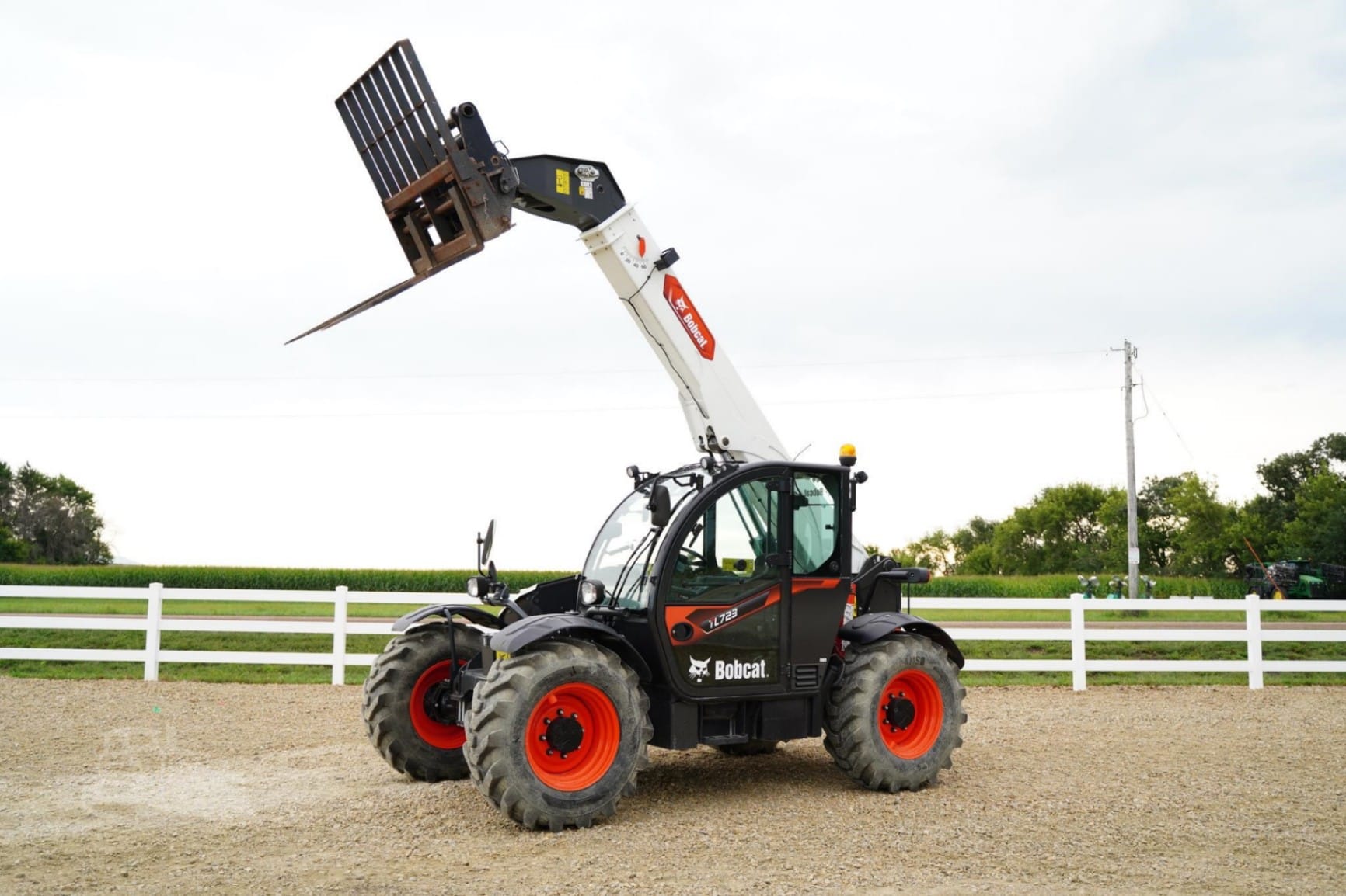 2023 Bobcat TL723 Telehandlers Forklifts for sale in Riceville, IA - listing photo 7 of 48