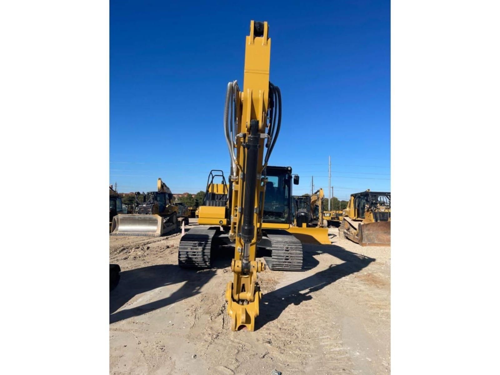 2023 Caterpillar 320 Excavators for sale in San Antonio, TX - listing photo 3 of 8