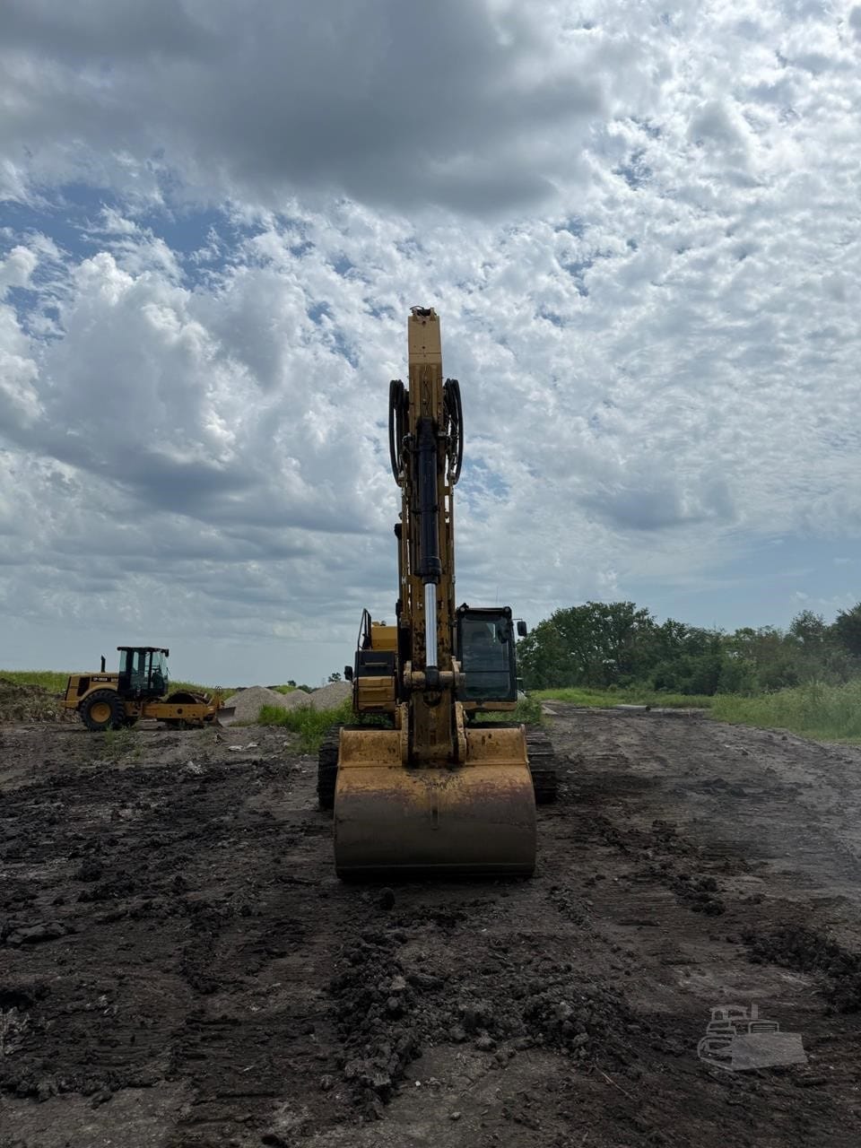2023 Caterpillar 352 Excavators for sale in Elkader, IA - listing photo 7 of 8