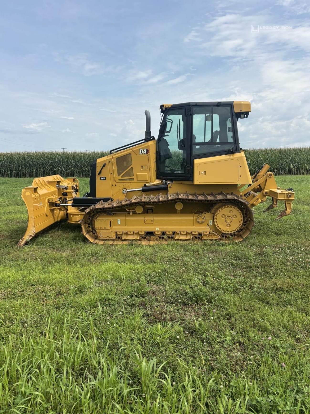 2023 Caterpillar D4 LGP Dozers for sale in Grain Valley, MO - primary listing photo of 8