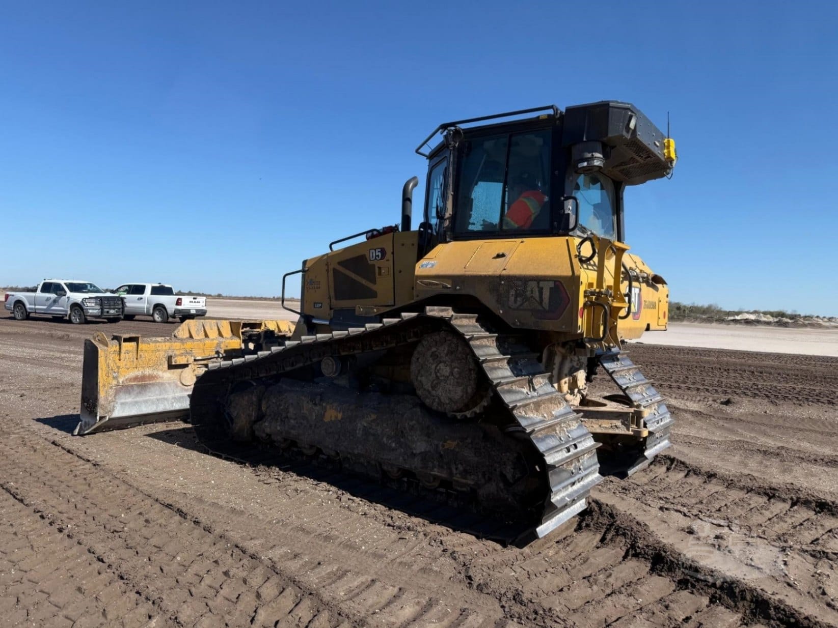 2023 Caterpillar D5 LGP Dozers for sale in Elkader, IA - listing photo 2 of 8