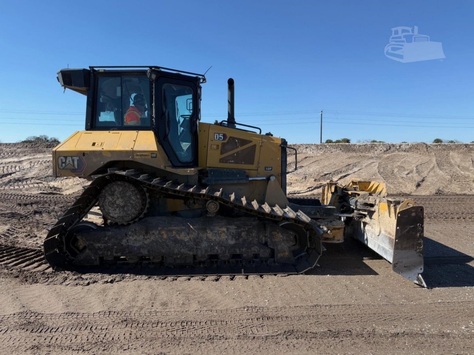 2023 Caterpillar D5 LGP Dozers for sale in Elkader, IA - listing photo 5 of 8