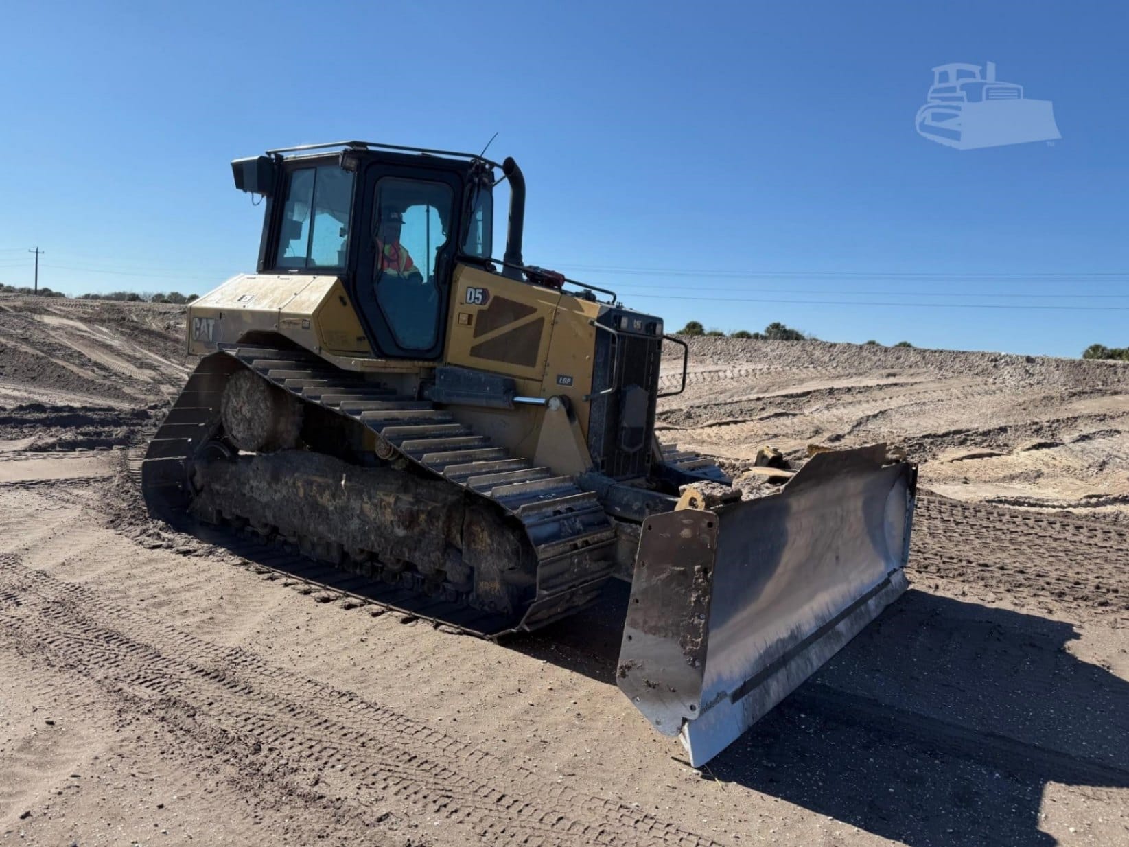 2023 Caterpillar D5 LGP Dozers for sale in Elkader, IA - listing photo 6 of 8