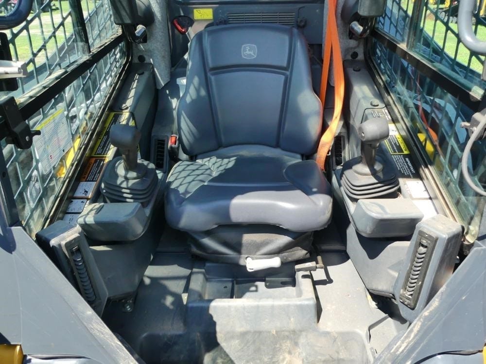 2023 John Deere 320G Skid Steer Loaders for sale in Edon, OH - listing photo 6 of 6