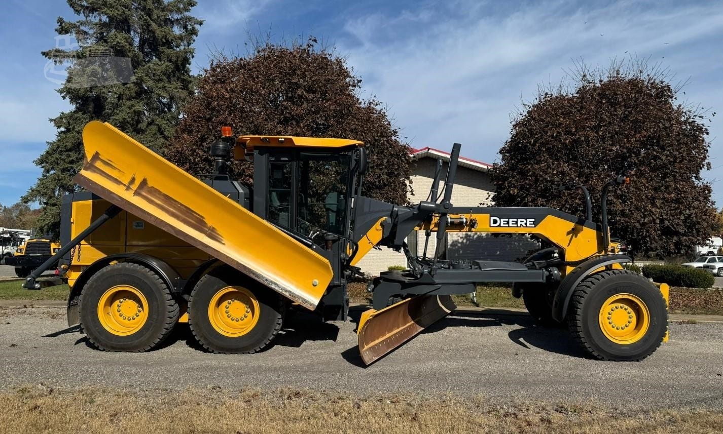 2023 John Deere 872GP Motor Graders for sale in Canton, OH - listing photo 2 of 8
