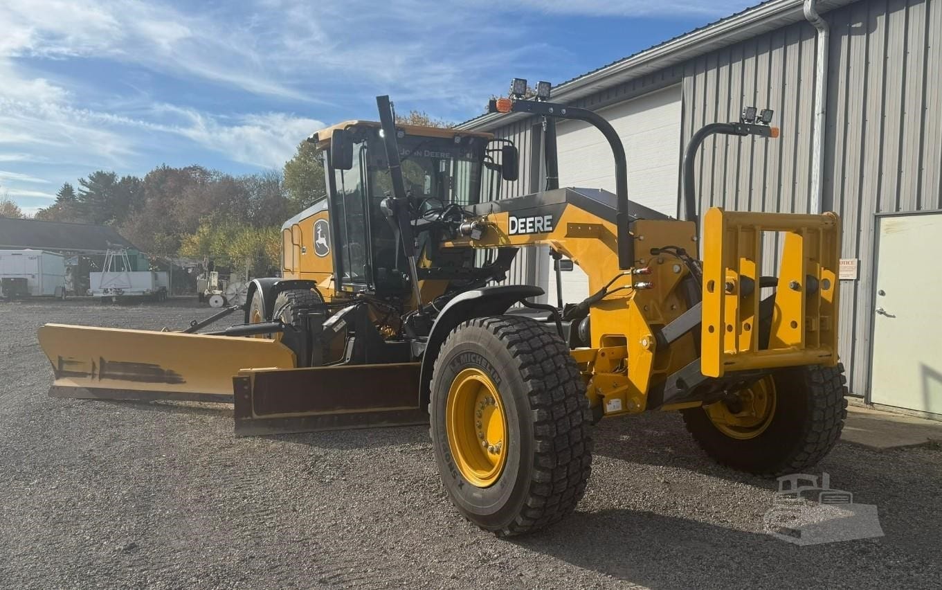 2023 John Deere 872GP Motor Graders for sale in Canton, OH - listing photo 4 of 8