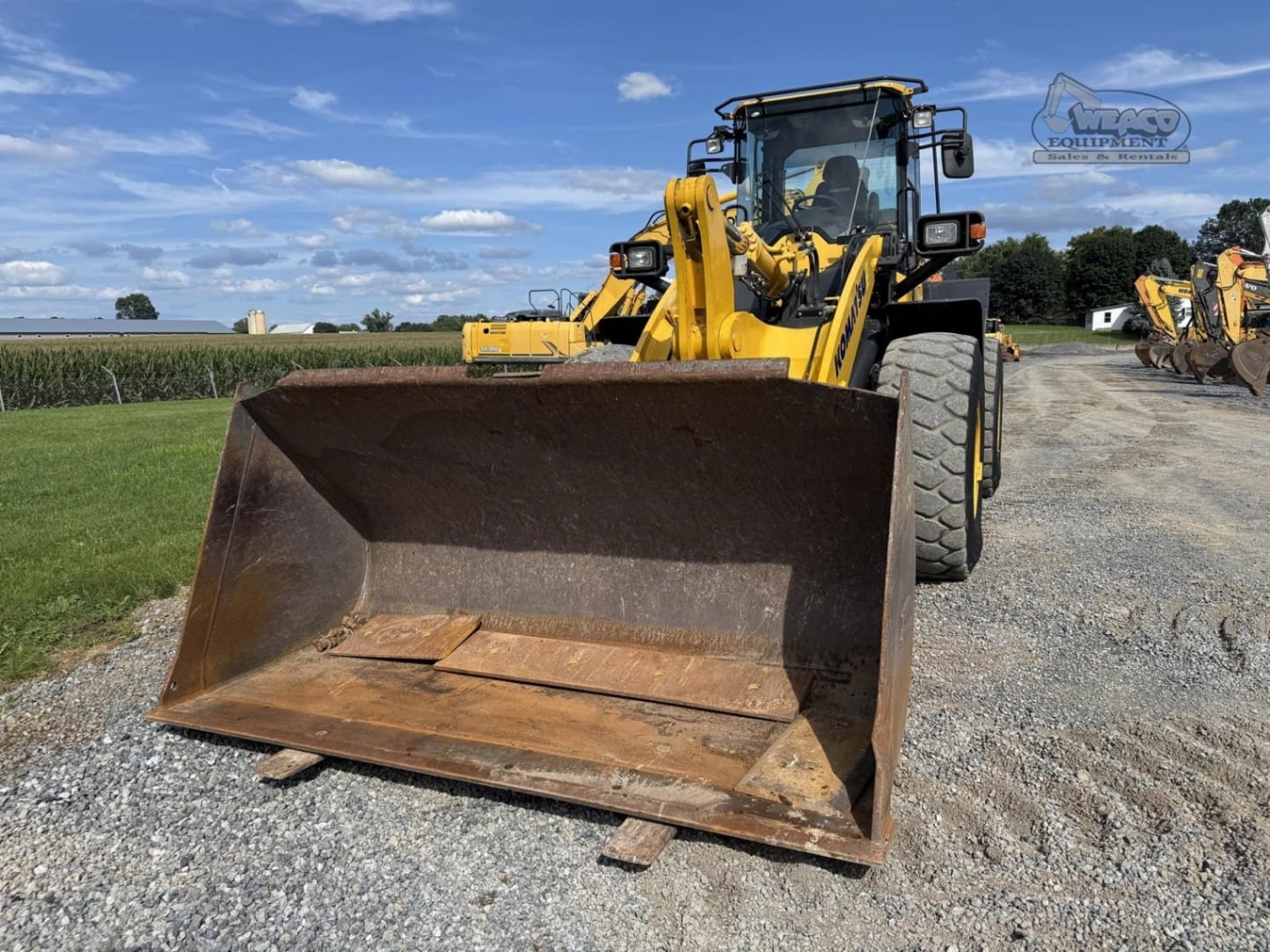 2023 Komatsu WA320-8 Wheel Loaders for sale in Womelsdorf, PA - listing photo 3 of 8