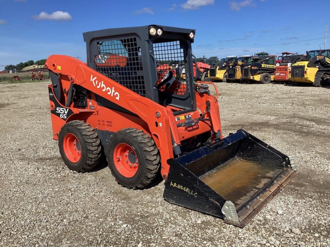 2023 Kubota SSV65 Skid Steer Loaders for sale in London, OH - listing photo 3 of 8