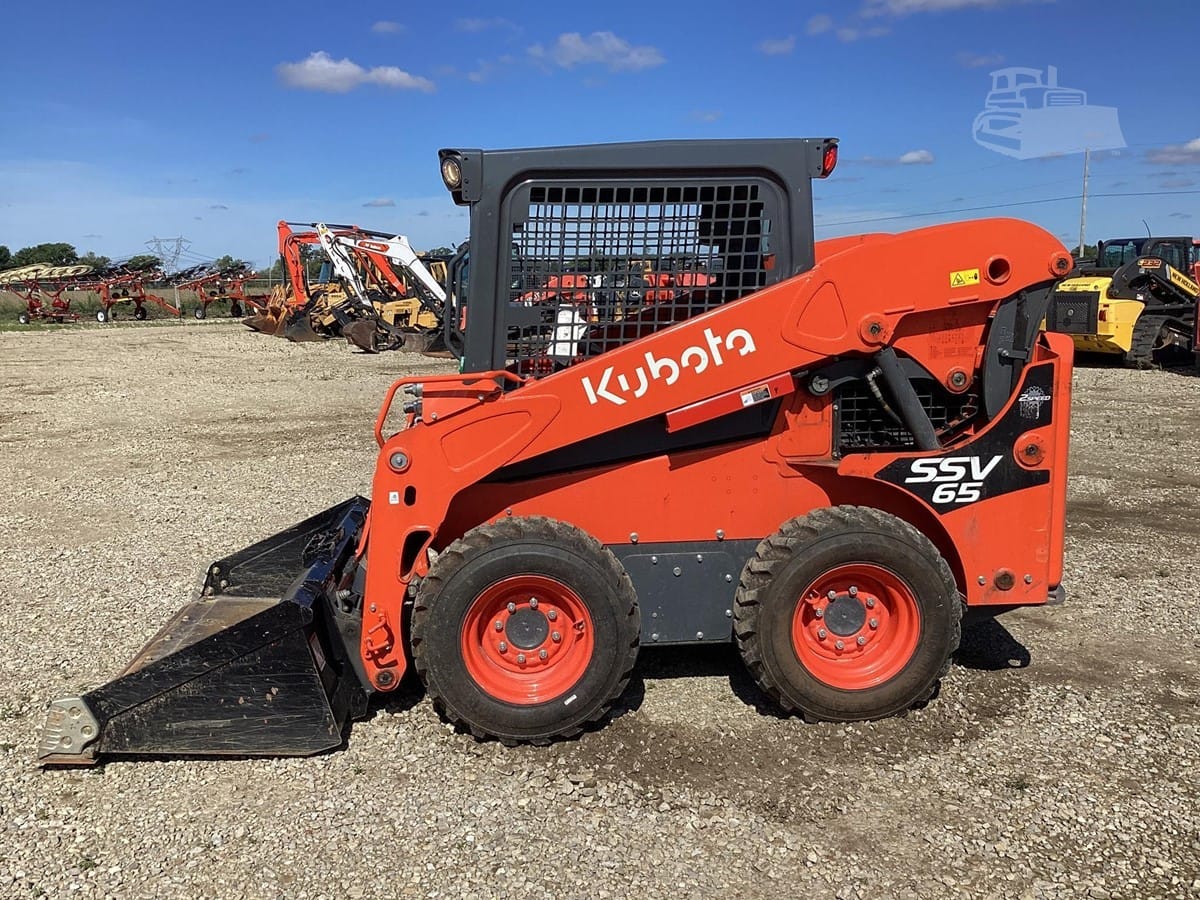 2023 Kubota SSV65 Skid Steer Loaders for sale in London, OH - listing photo 4 of 8