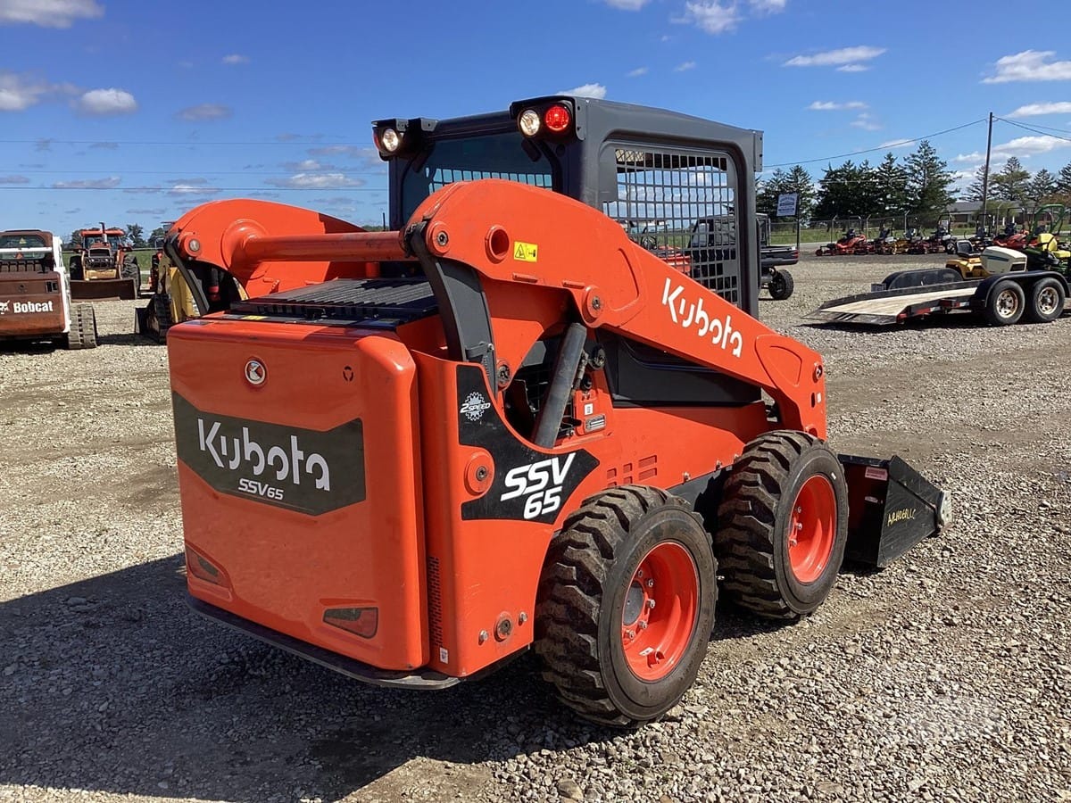 2023 Kubota SSV65 Skid Steer Loaders for sale in London, OH - listing photo 5 of 8