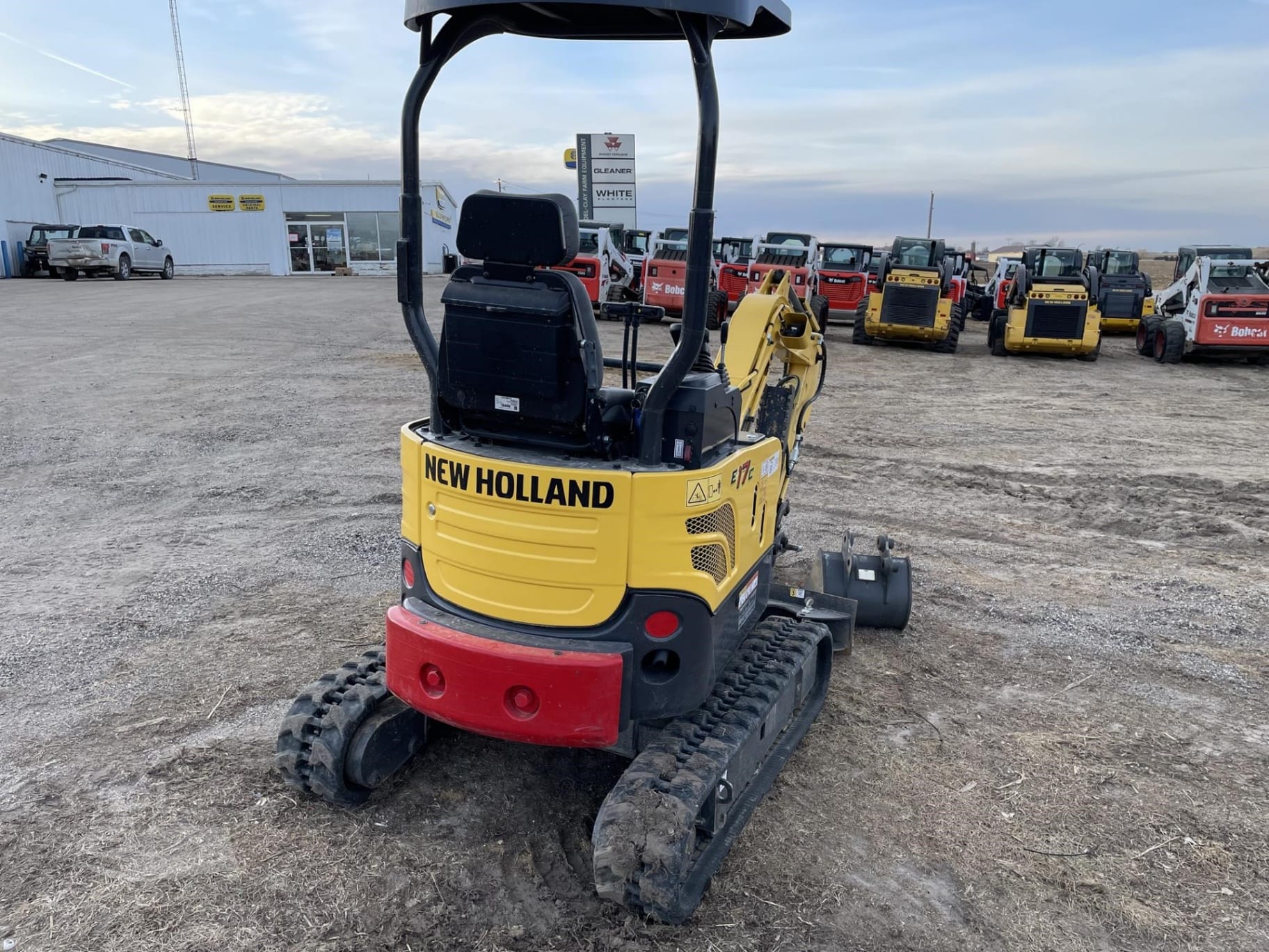 2023 New Holland E17C Excavators for sale in Edgewood, IA - listing photo 3 of 7
