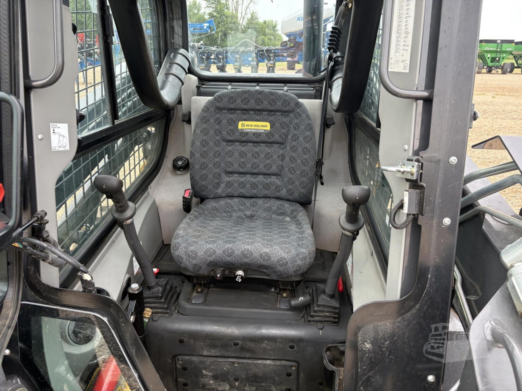 2023 New Holland L320 Skid Steer Loaders for sale in Sheldon, IA - listing photo 5 of 6