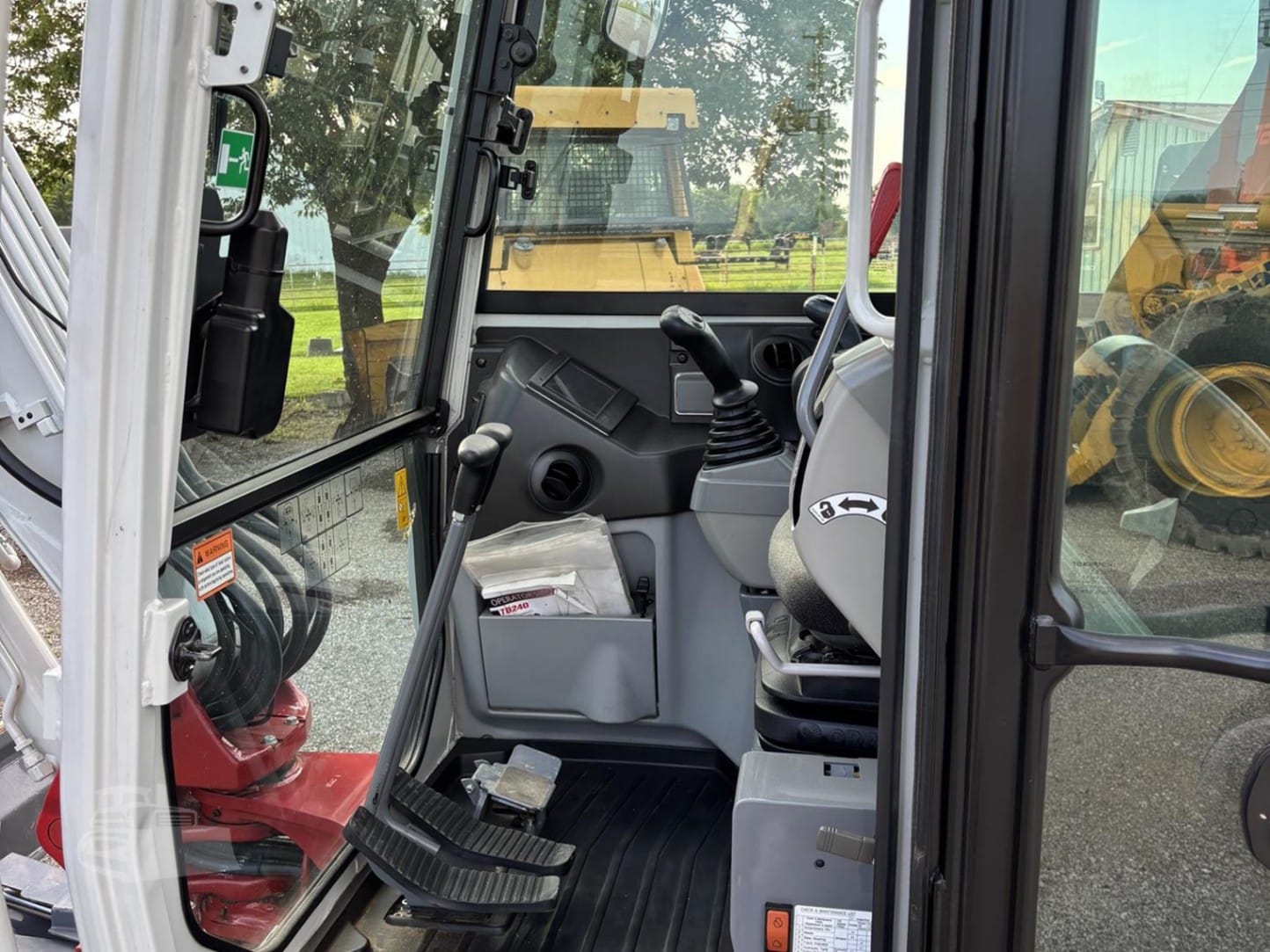 2023 Takeuchi TB240 Excavators for sale in Mounds, OK - listing photo 8 of 8