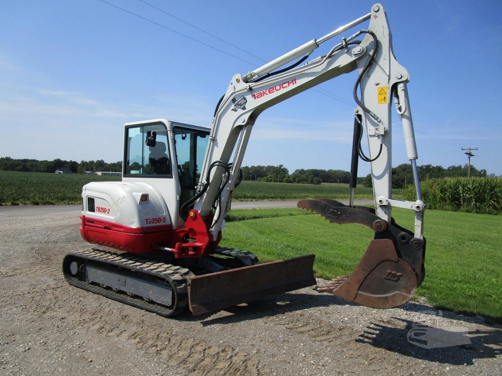 2023 Takeuchi TB250-2 Excavators for sale in St Joseph, MO - listing photo 4 of 6
