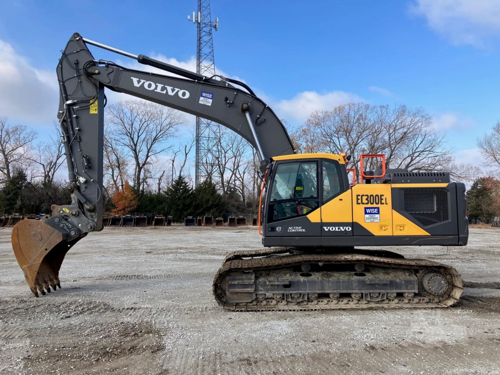 2023 Volvo EC300EL Excavators for sale in Omaha, NE - primary listing photo of 8