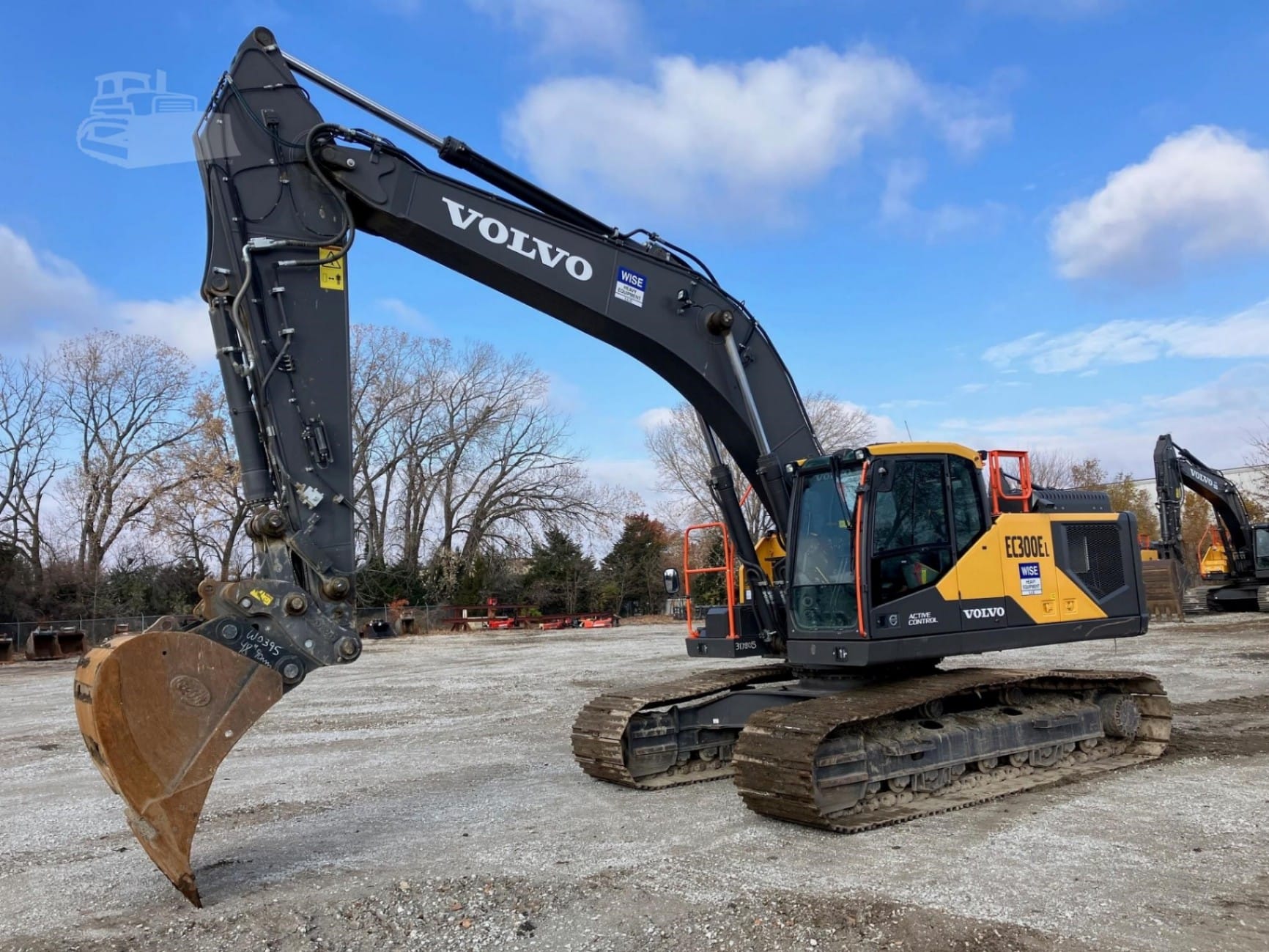 2023 Volvo EC300EL Excavators for sale in Omaha, NE - listing photo 2 of 8