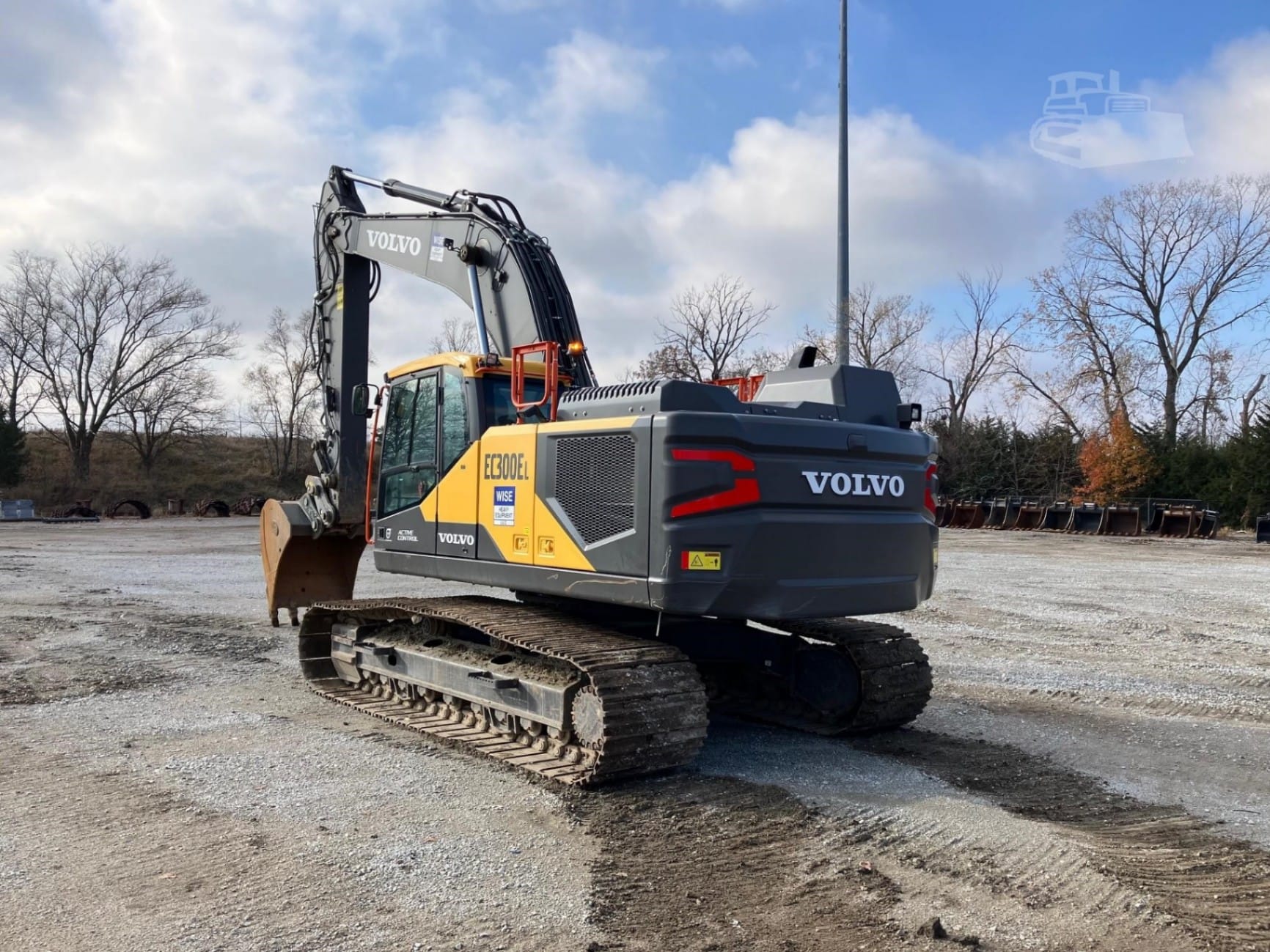 2023 Volvo EC300EL Excavators for sale in Omaha, NE - listing photo 3 of 8