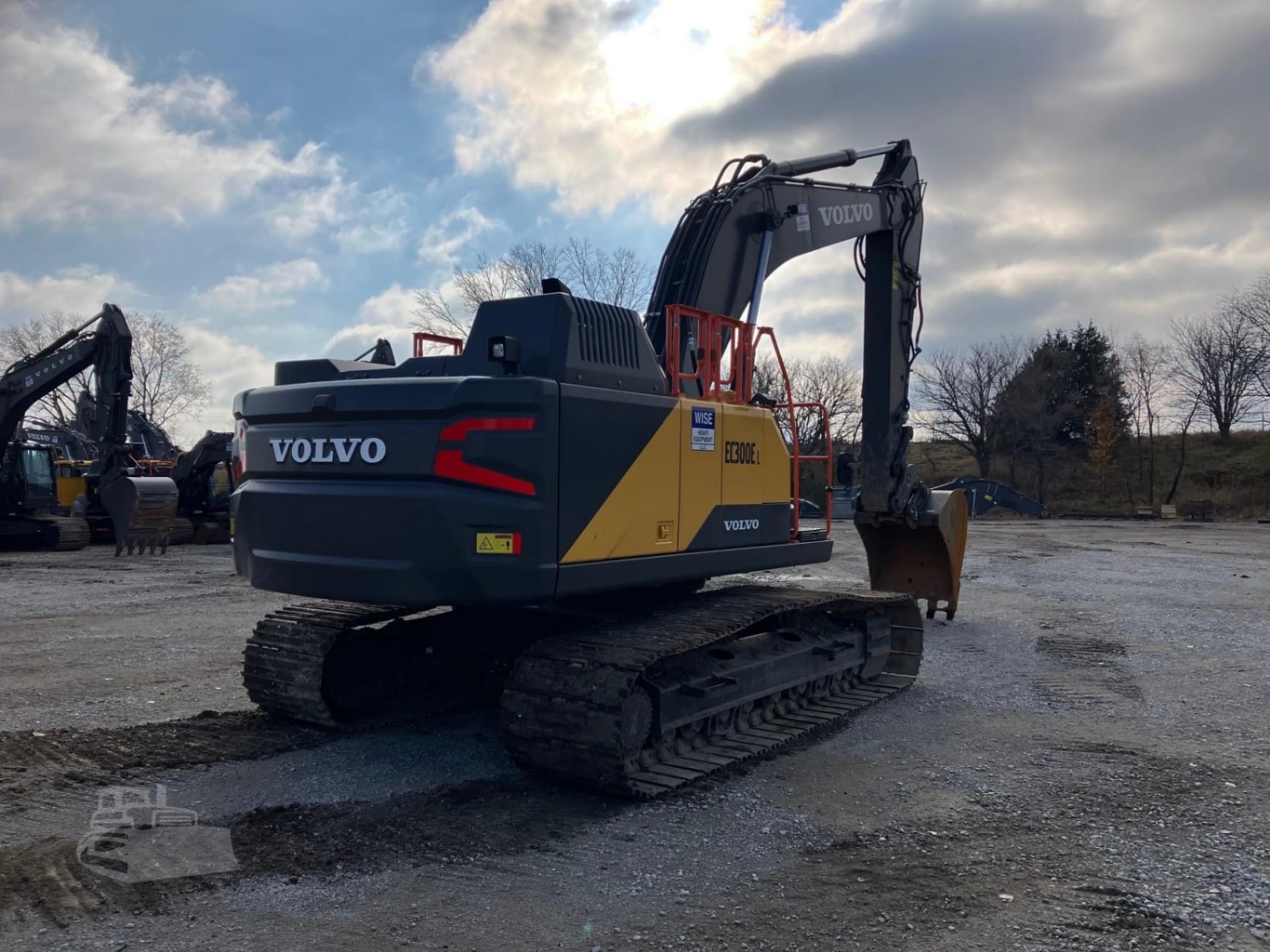 2023 Volvo EC300EL Excavators for sale in Omaha, NE - listing photo 5 of 8