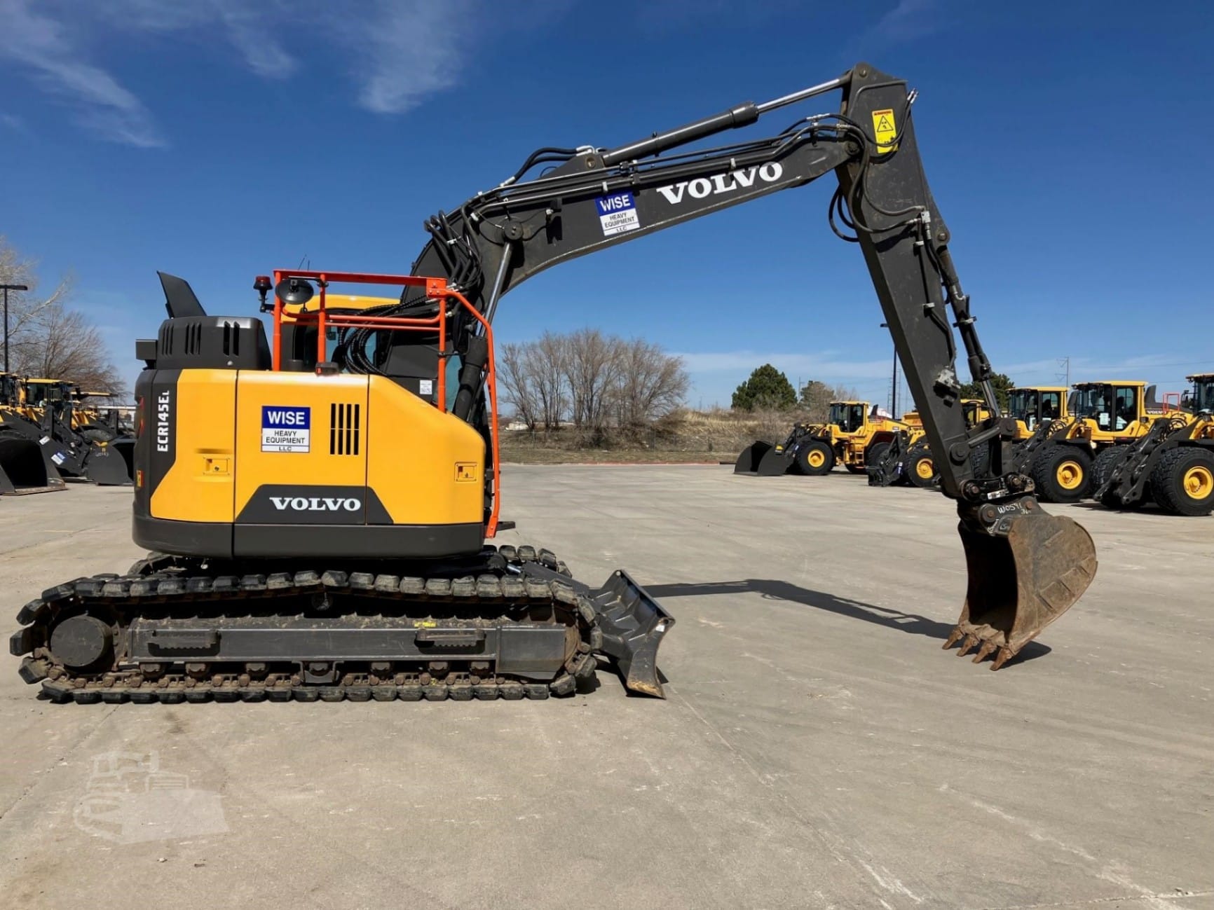 2023 Volvo ECR145EL Excavators for sale in Omaha, NE - listing photo 6 of 8