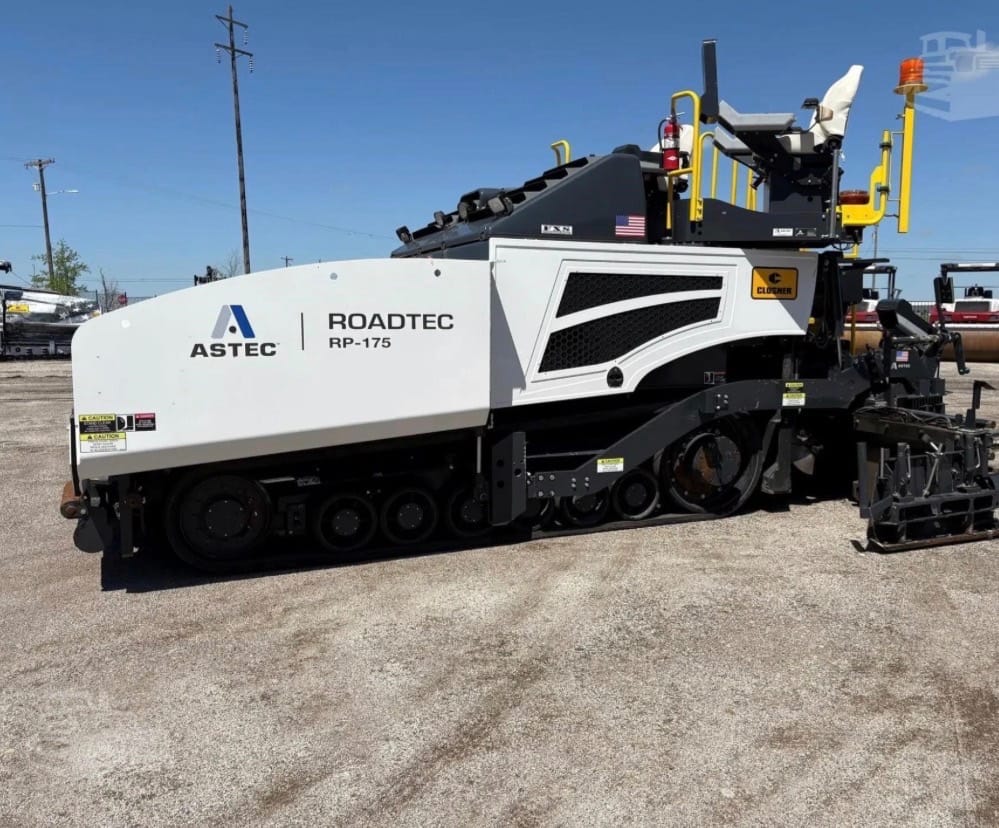 2024 Astec (Roadtec) RP-175 Asphalt Pavers for sale in Rhome, TX - listing photo 2 of 5