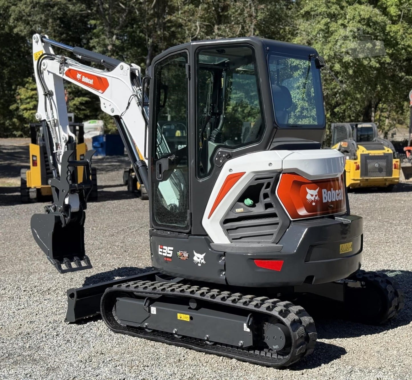 2024 Bobcat E35R2 Excavators for sale in Dover, DE - listing photo 3 of 10