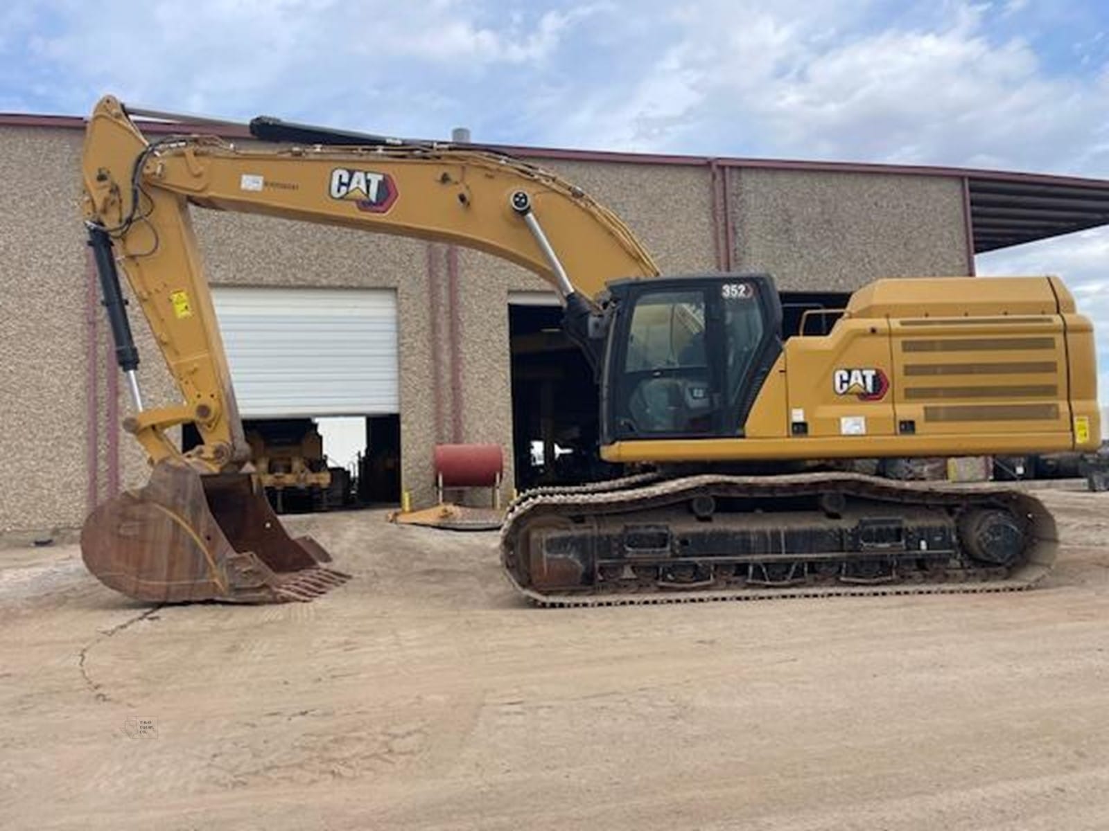 2024 Caterpillar 352 Excavators for sale in Grand Prairie, TX - listing photo 2 of 6