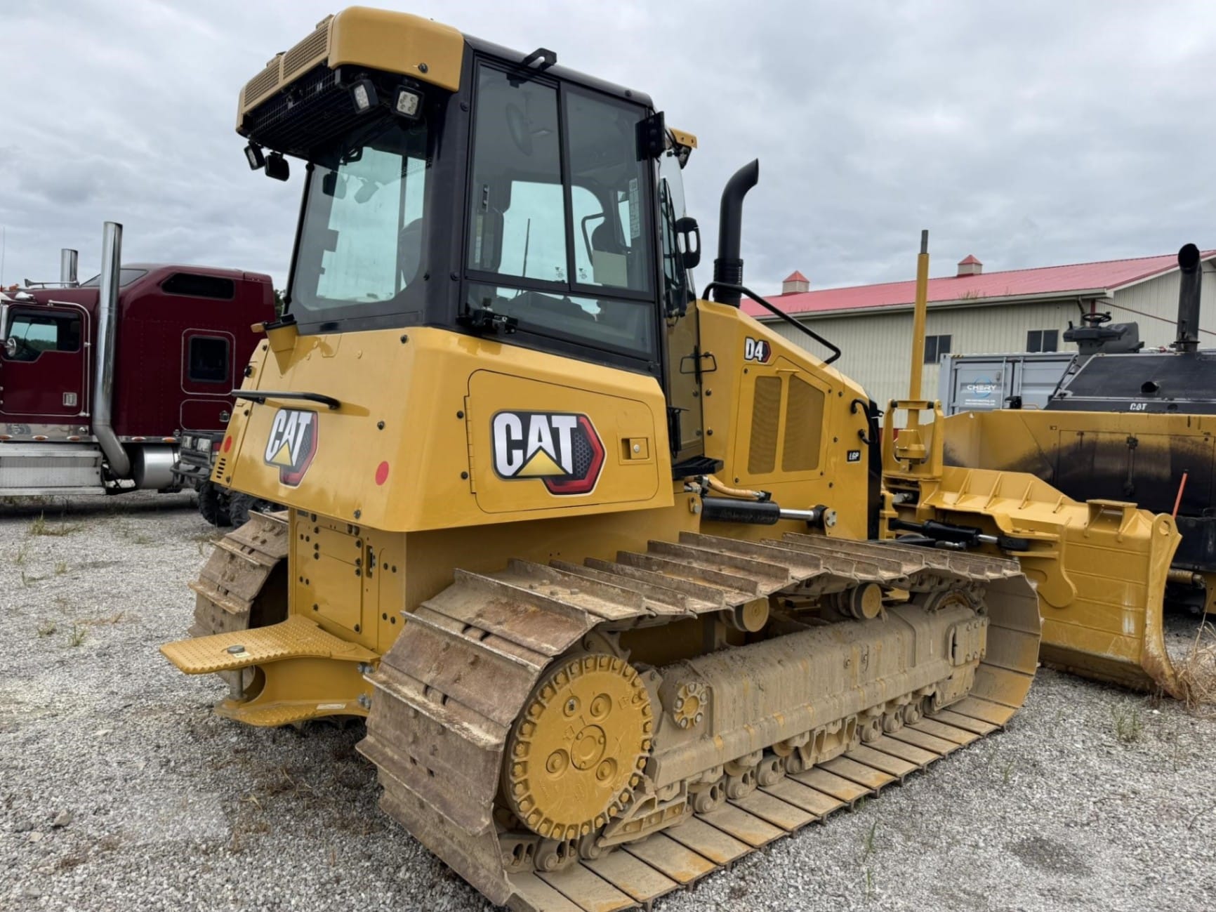 2024 Caterpillar D4 Dozers for sale in Dupont, IN - listing photo 5 of 8