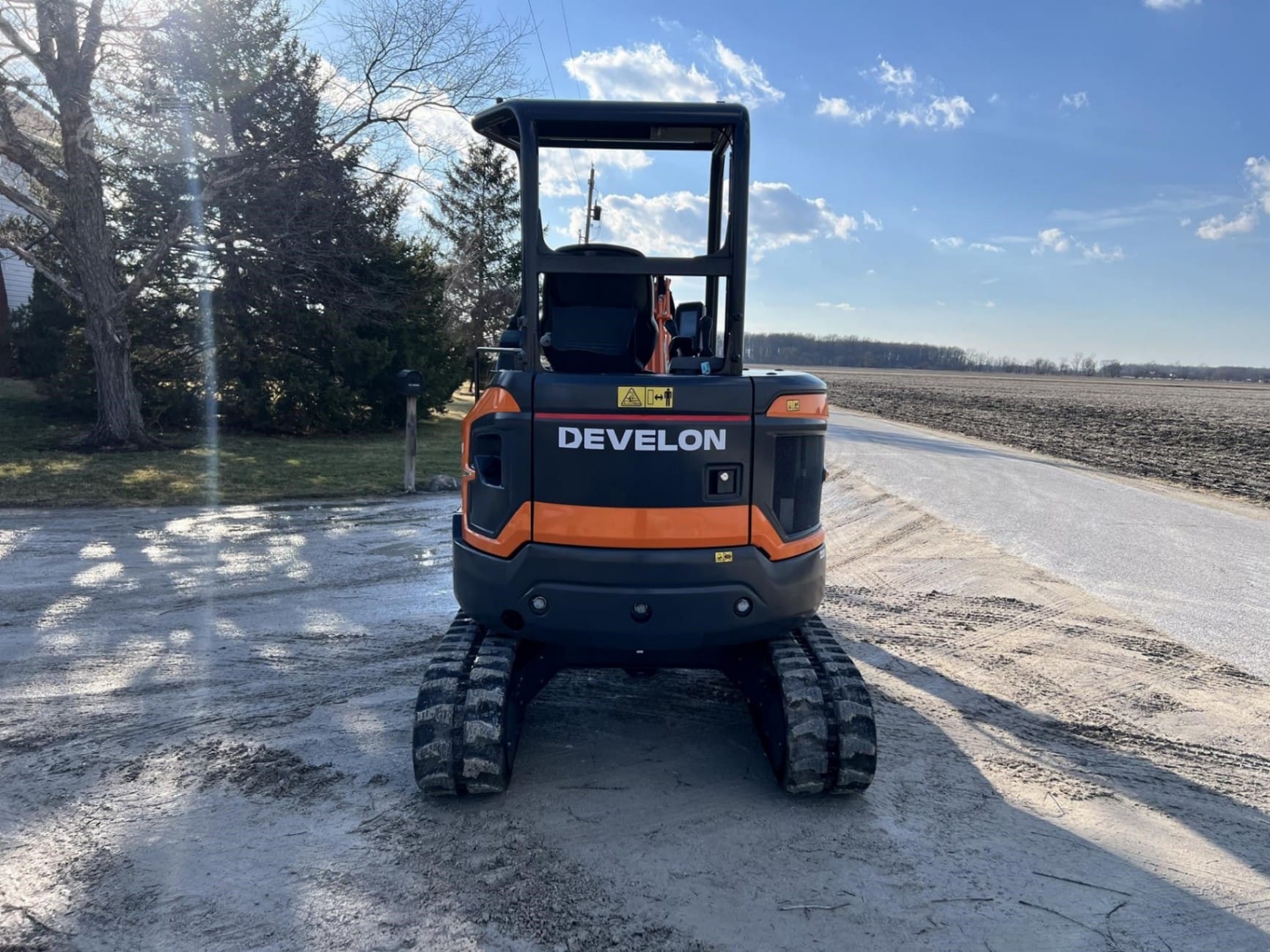 2024 DEVELON (Doosan) DX27Z-7 Excavators for sale in Burgoon, OH - listing photo 7 of 8