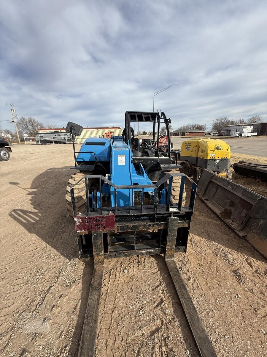 2024 Genie genie-gth-5519 Telehandler Telescopic Forklift for sale in Woodward, OK - listing photo 2 of 8