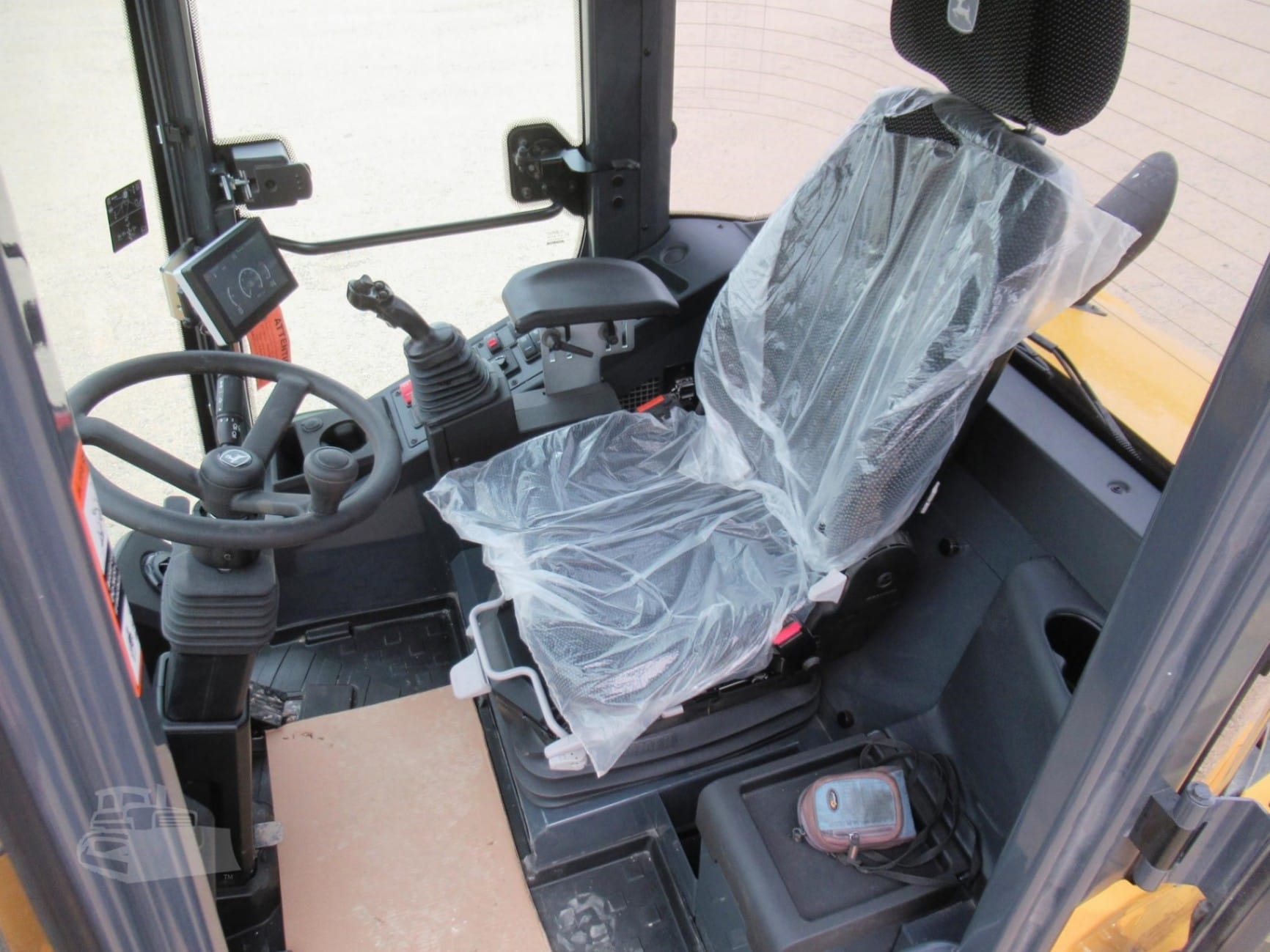 2024 John Deere 244 P-Tier Wheel Loaders for sale in Minier, IL - listing photo 7 of 8