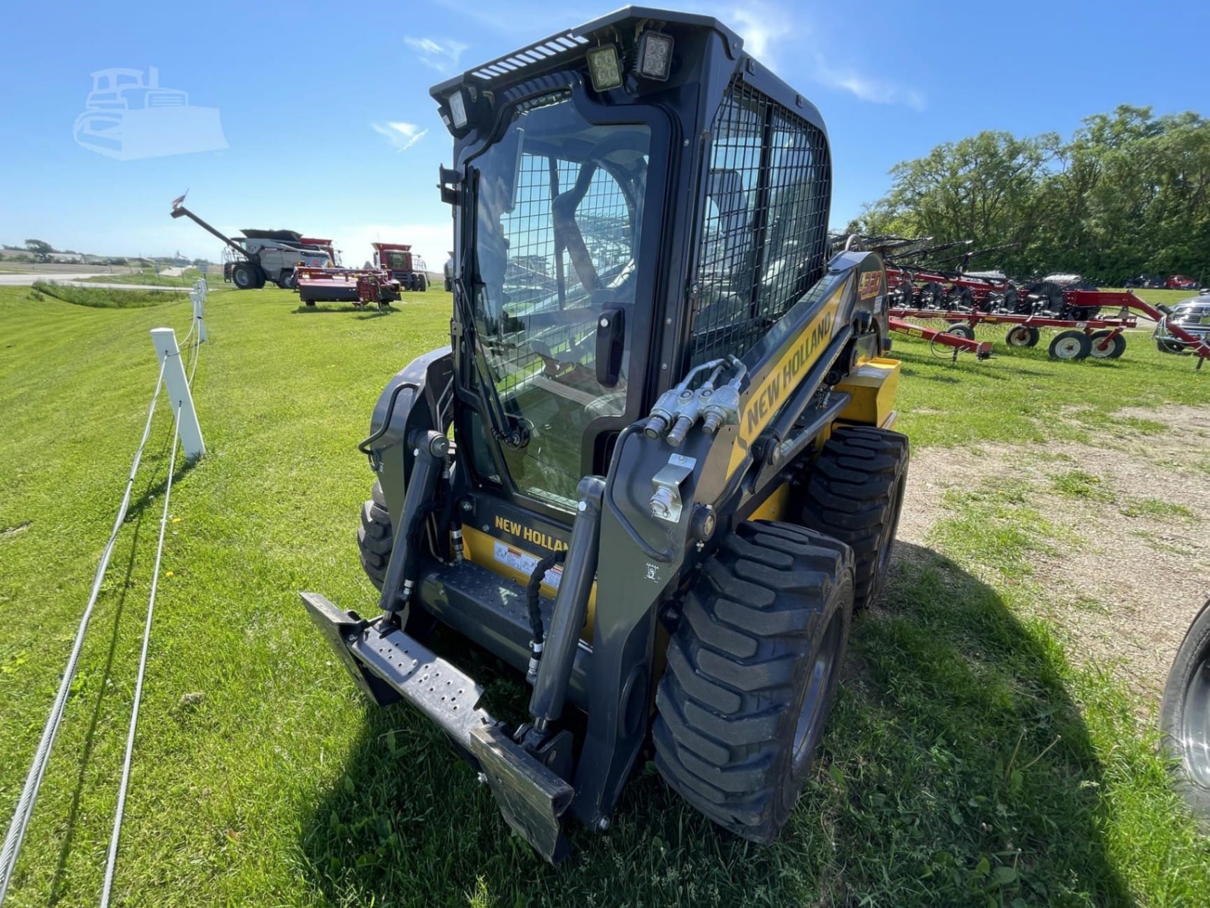 2024 New Holland L320 Skid Steer Loaders for sale in Edgewood, IA - listing photo 4 of 8