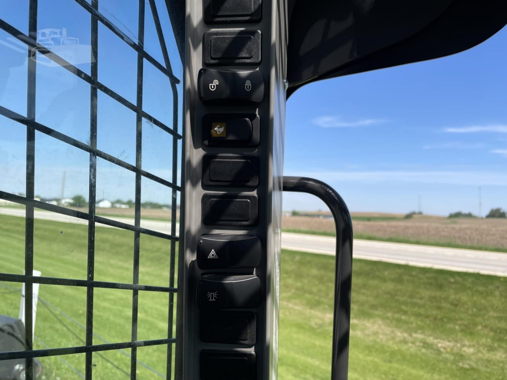 2024 New Holland L320 Skid Steer Loaders for sale in Edgewood, IA - listing photo 7 of 8