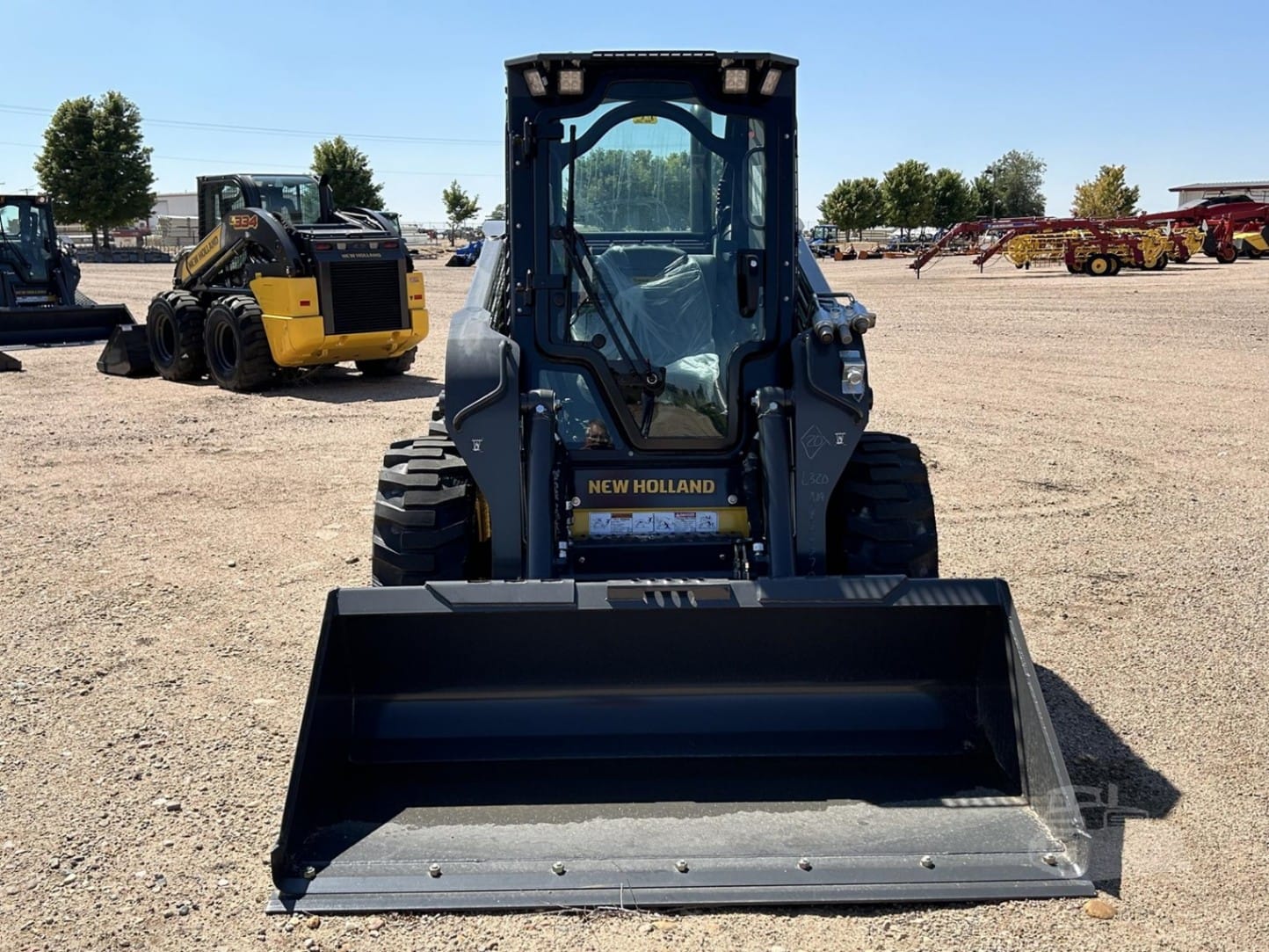 2024 New Holland L320 Skid Steer Loaders for sale in McCook, NE - listing photo 2 of 8
