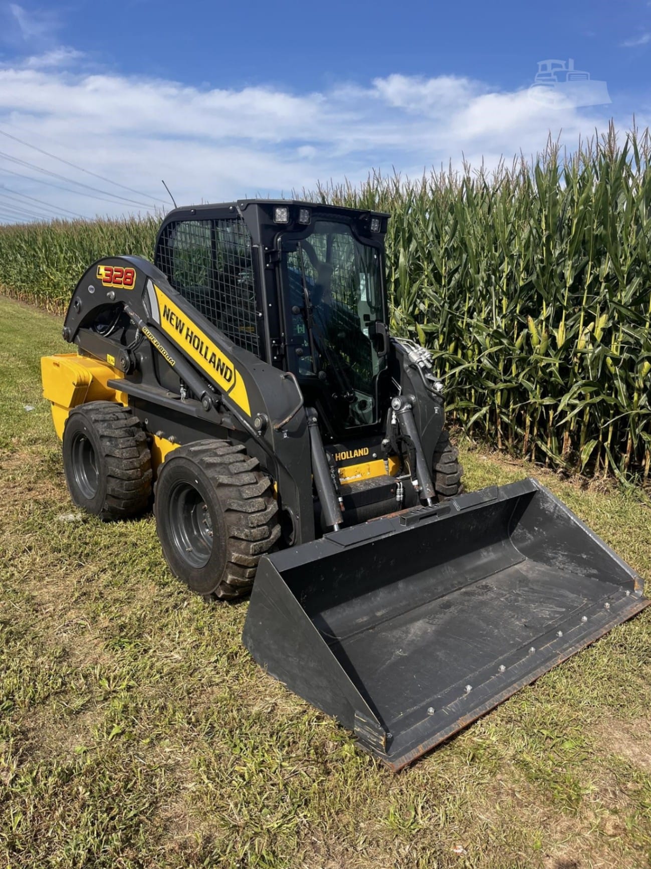 2024 New Holland L328 Skid Steer Loaders for sale in Eureka, IL - listing photo 4 of 8