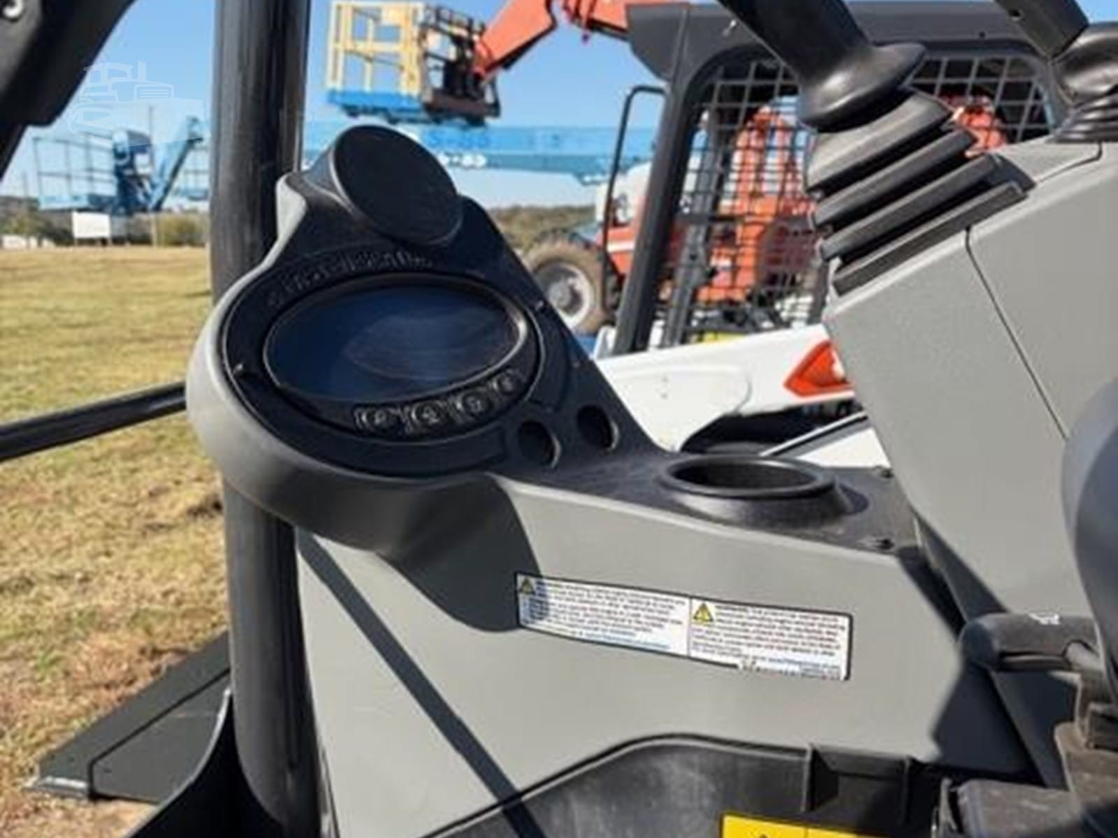 2025 Bobcat E26 Excavators for sale in Glenpool, OK - listing photo 6 of 7