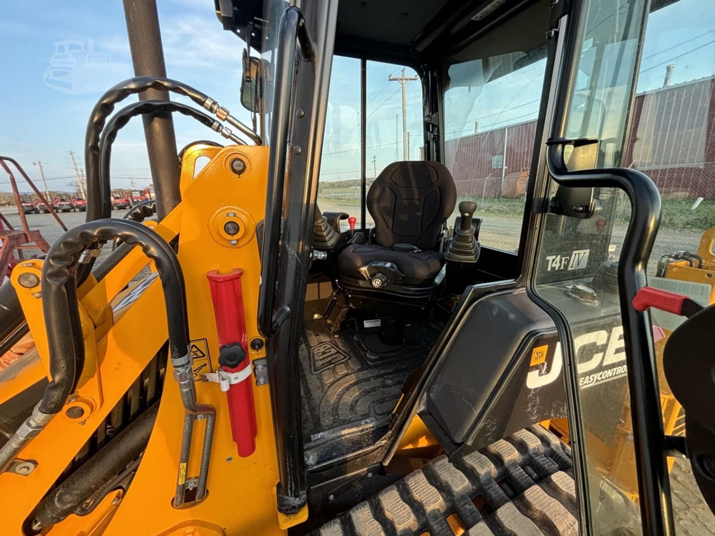 2025 JCB 1CXT Backhoe Loaders for sale in Wilburton, OK - listing photo 6 of 8