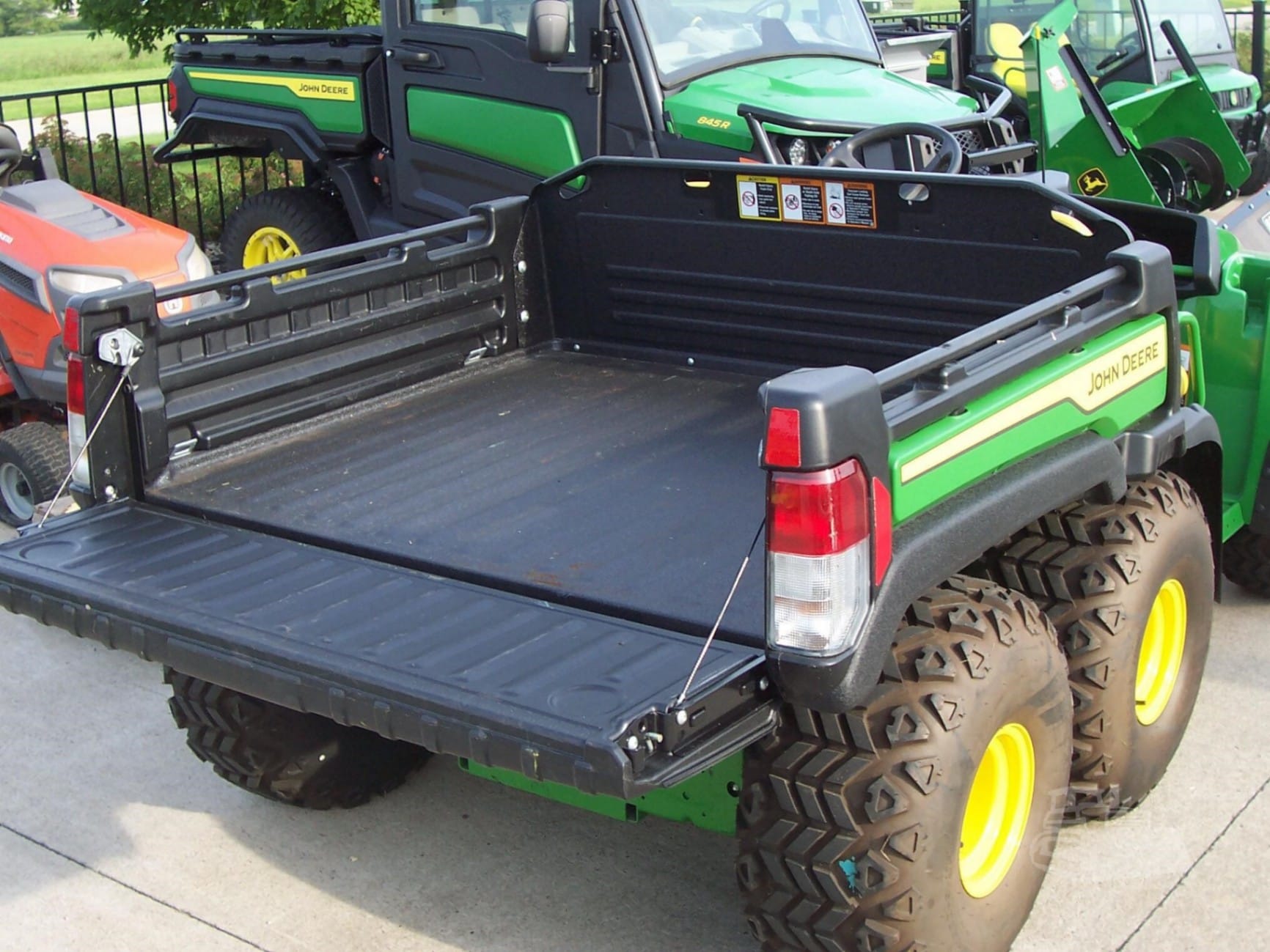 2025 John Deere Gator TH Utility Tractor for sale in North Liberty, IA - listing photo 3 of 8