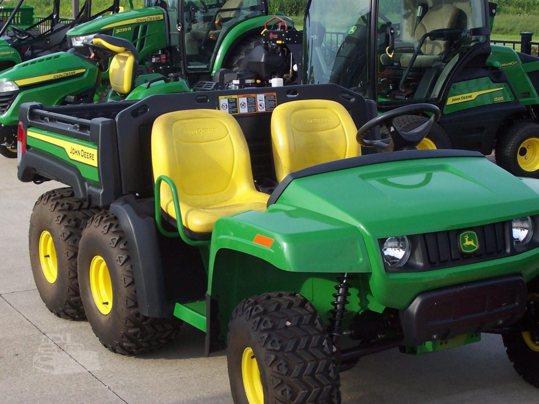 2025 John Deere Gator TH Utility Tractor for sale in North Liberty, IA - listing photo 6 of 8