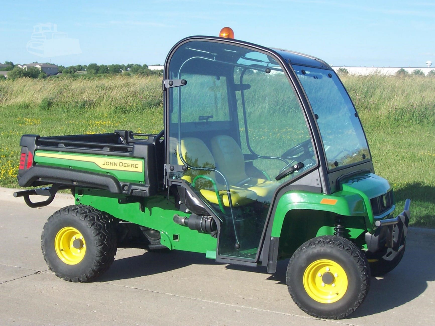 2025 John Deere Gator TX Utility Tractor for sale in North Liberty, IA - primary listing photo of 8