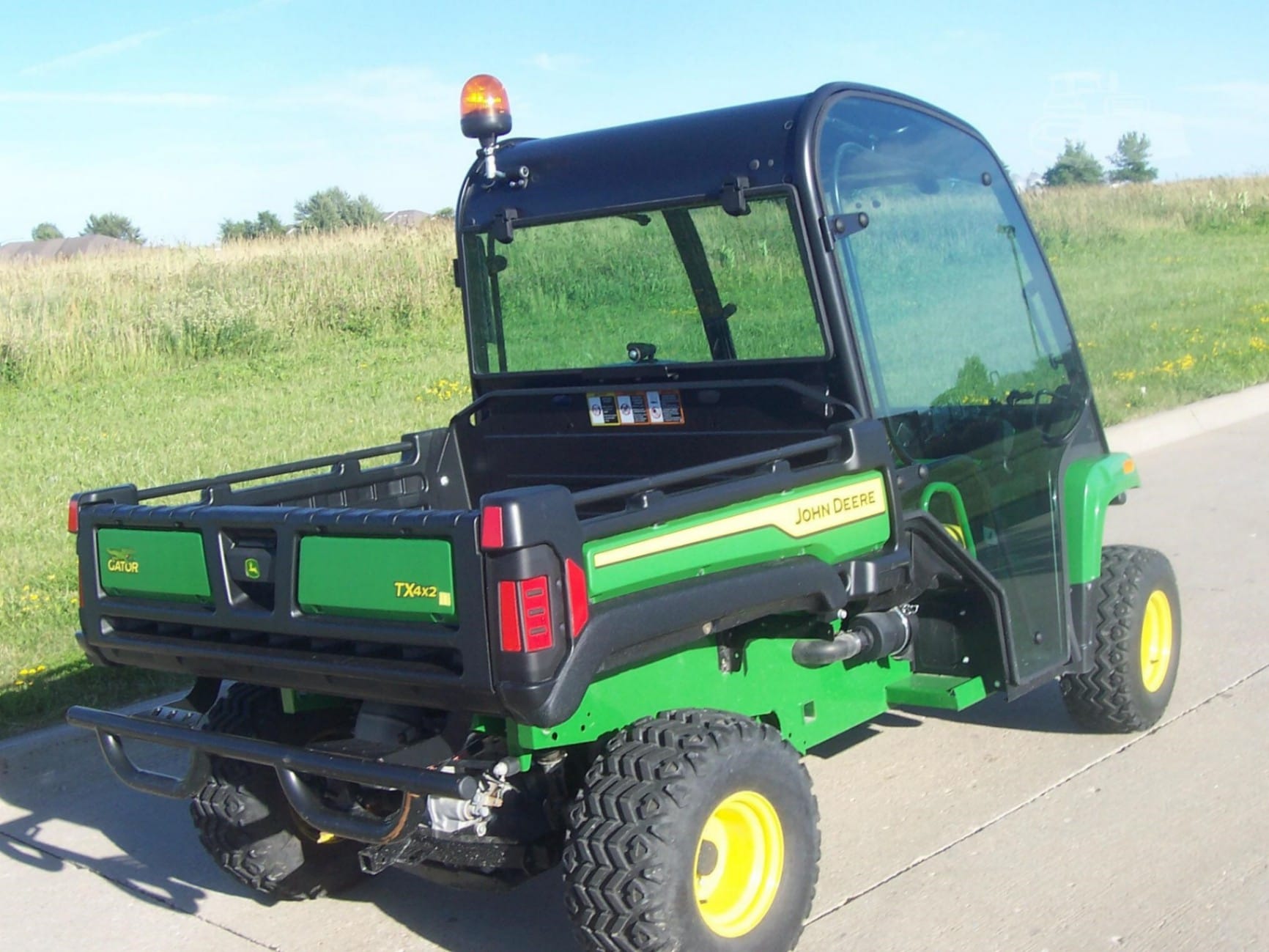 2025 John Deere Gator TX Utility Tractor for sale in North Liberty, IA - listing photo 8 of 8