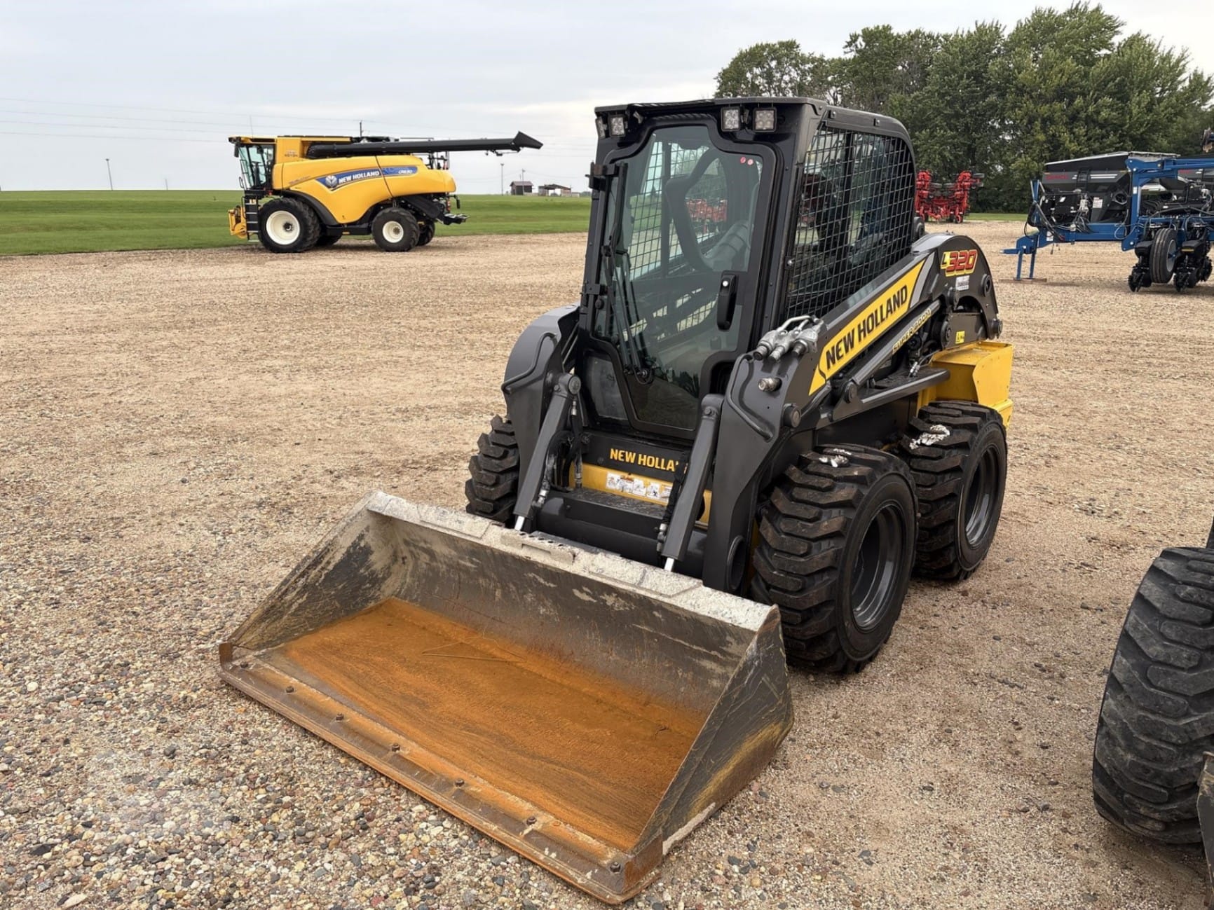 2025 New Holland L320 Skid Steer Loaders for sale in Sheldon, IA - primary listing photo of 7