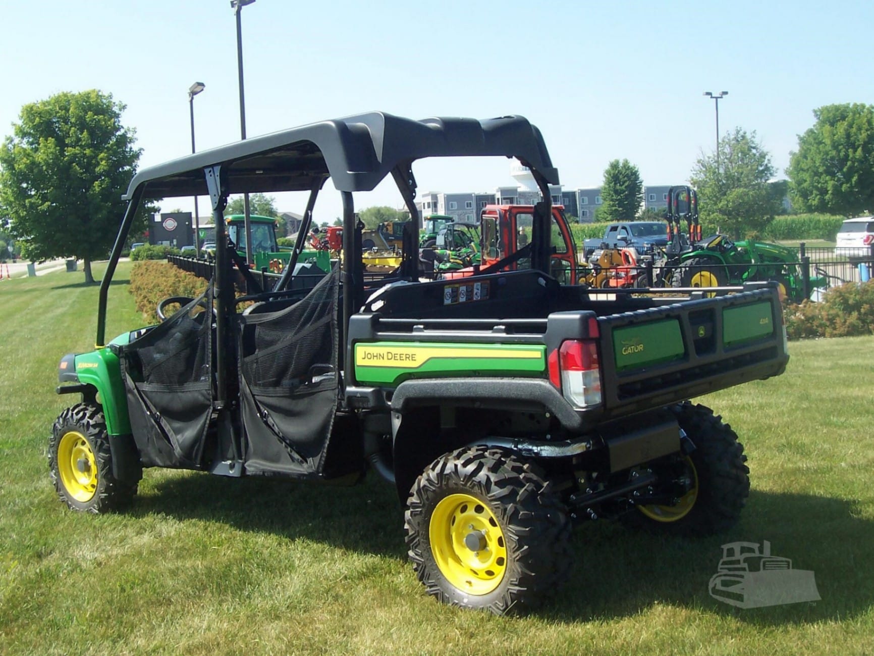 2026 John Deere Gator XUV 825M S4 Utility Tractor for sale in North Liberty, IA - listing photo 4 of 8