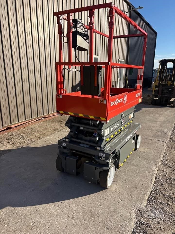 2026 Skyjack SJ3219E Scissor Lift Electric for sale in Mount Ayr, IA - primary listing photo of 9