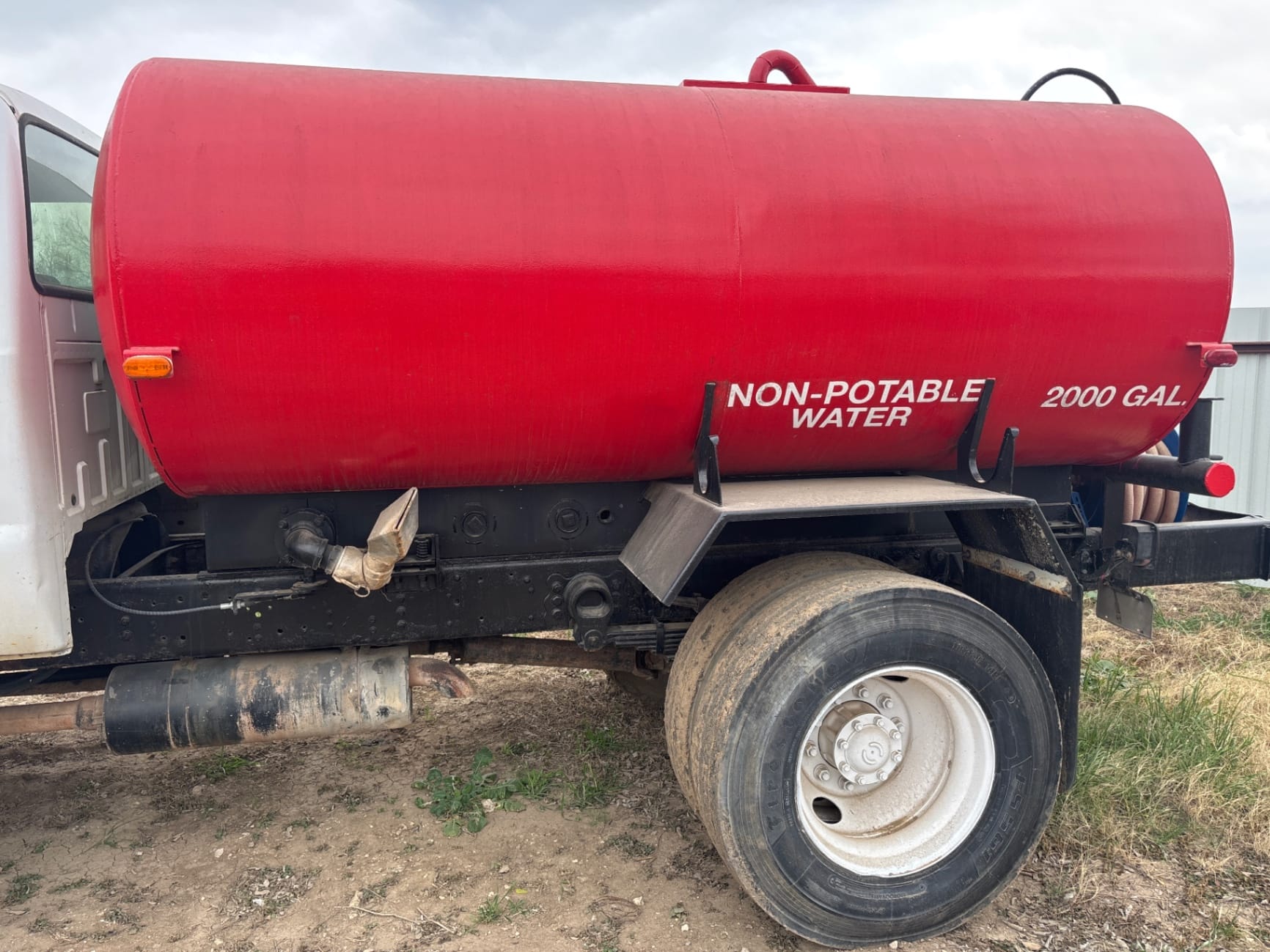 2000 Ford Ledwell f750 2000 gallon • 37000 Hours • Solid - View 6