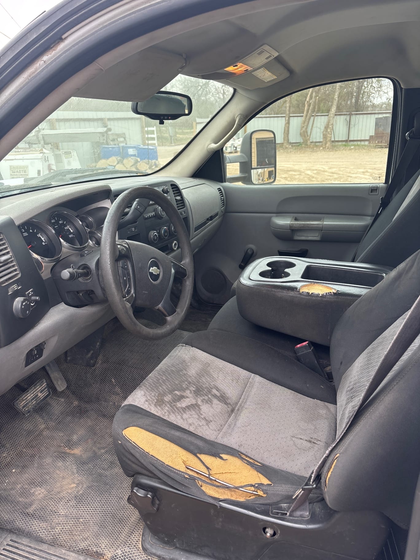 2008 Chevrolet 2500 with service bed • 343683 Hours - View 6